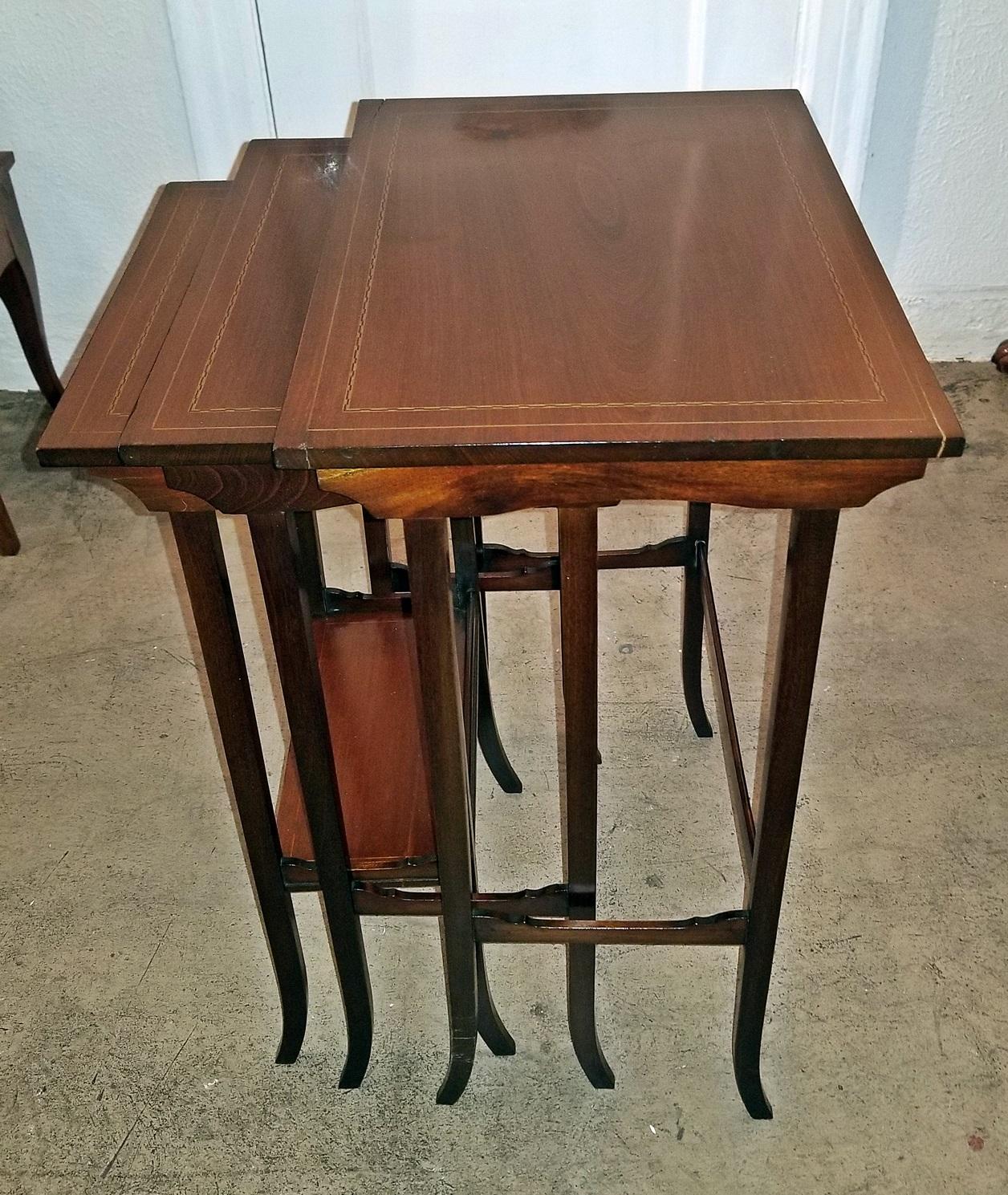 Early 20th Century British Mahogany and Inlaid Nest of Tables 9