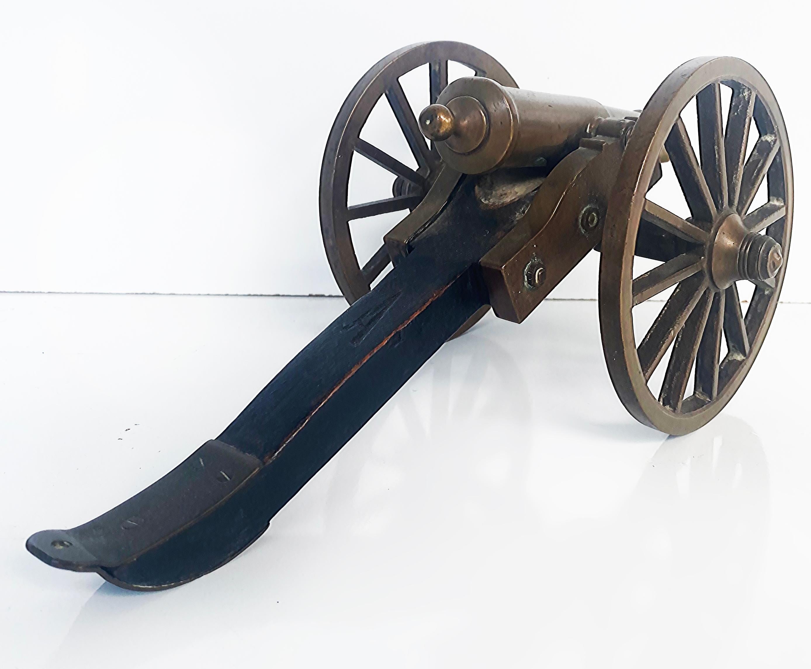 Early 20th Century Bronze and Wood Mounted Cannon Model with Large Wheels For Sale 2
