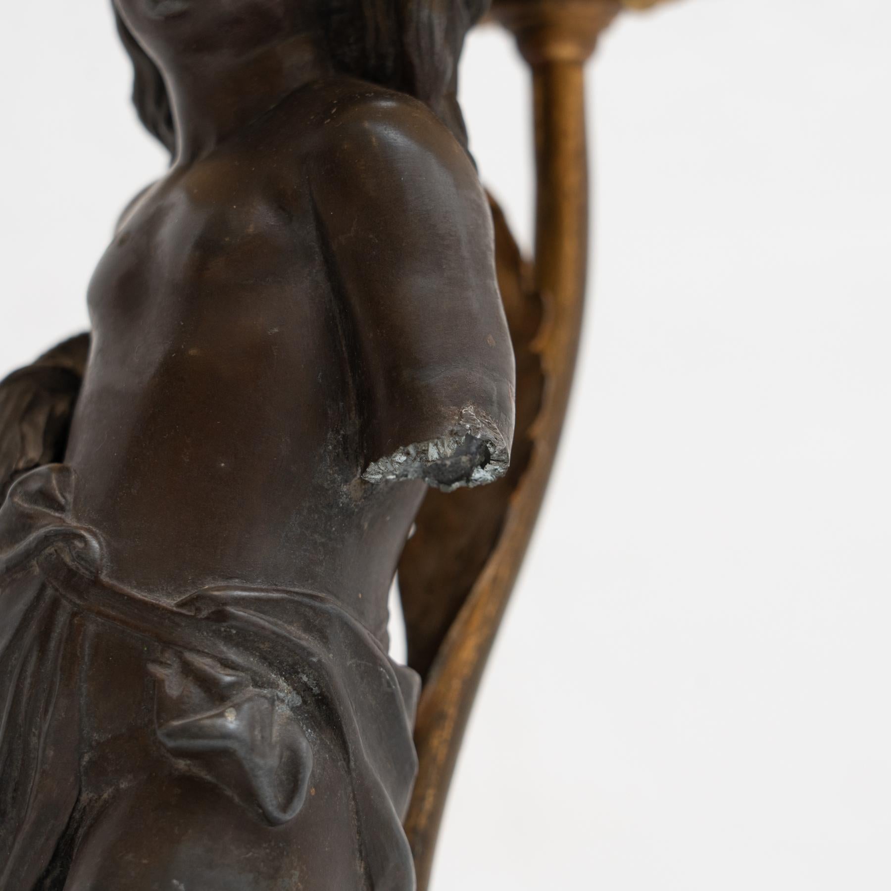 Lampe de table en bois et bronze du début du XXe siècle en vente 4