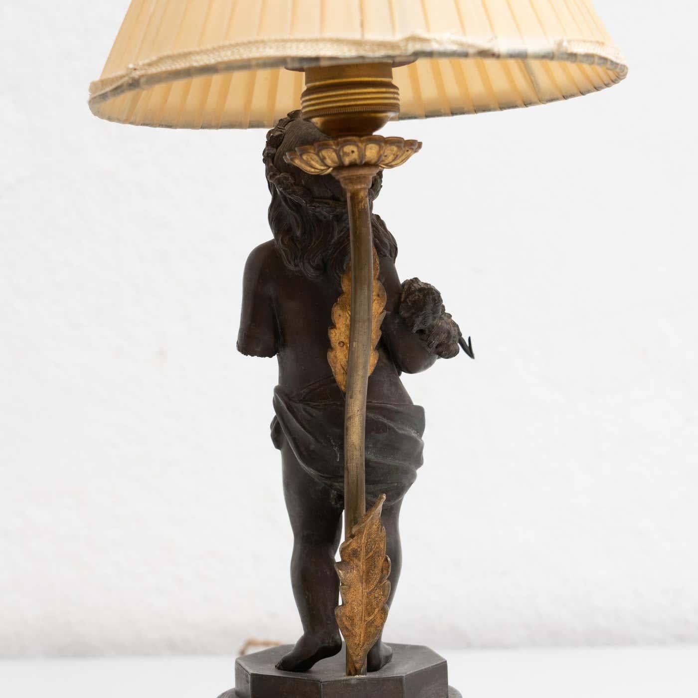 Lámpara de sobremesa de bronce y madera de principios del siglo XX en venta 10