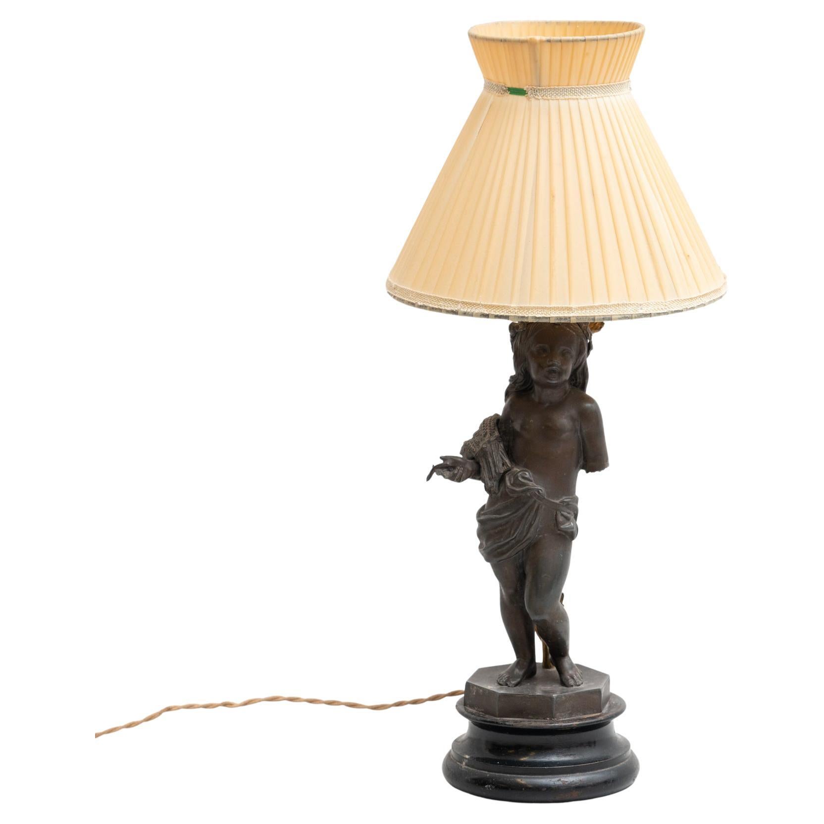 Early 20th Century Bronze and Wood Table Lamp For Sale