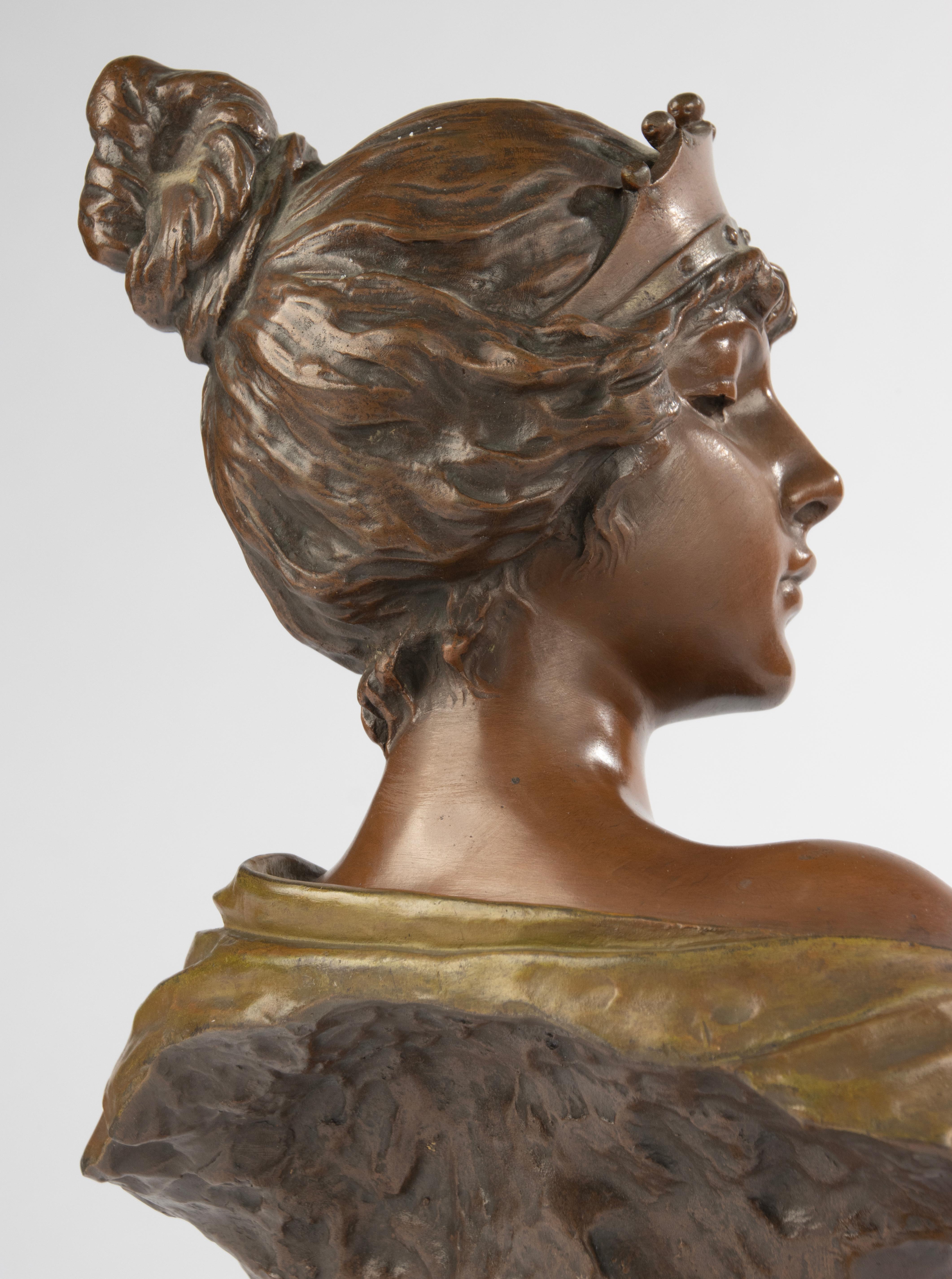 Early 20th Century Bronze Buste - Lucrece - by Emmanuel Villanis 4