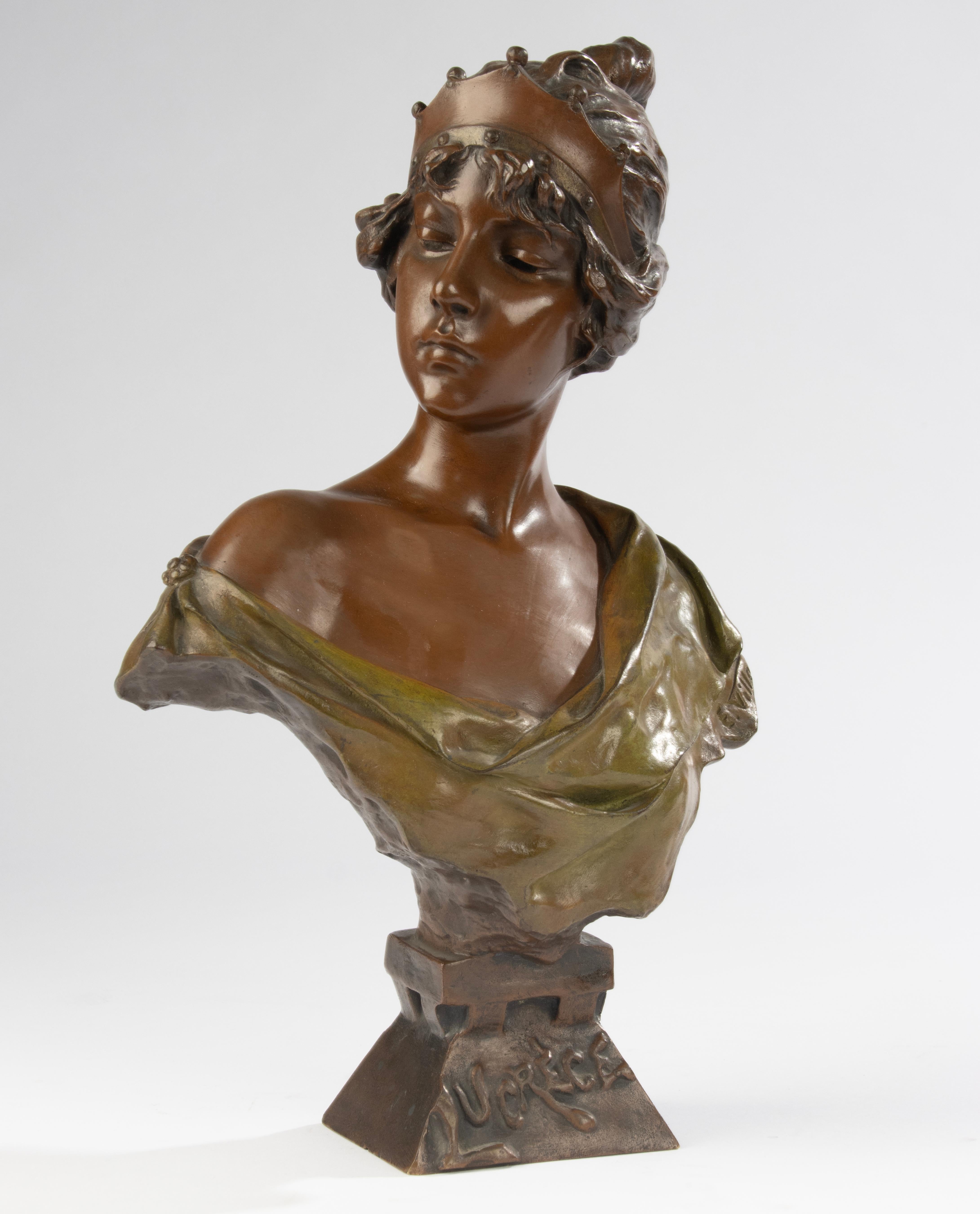 Early 20th Century Bronze Buste - Lucrece - by Emmanuel Villanis 5