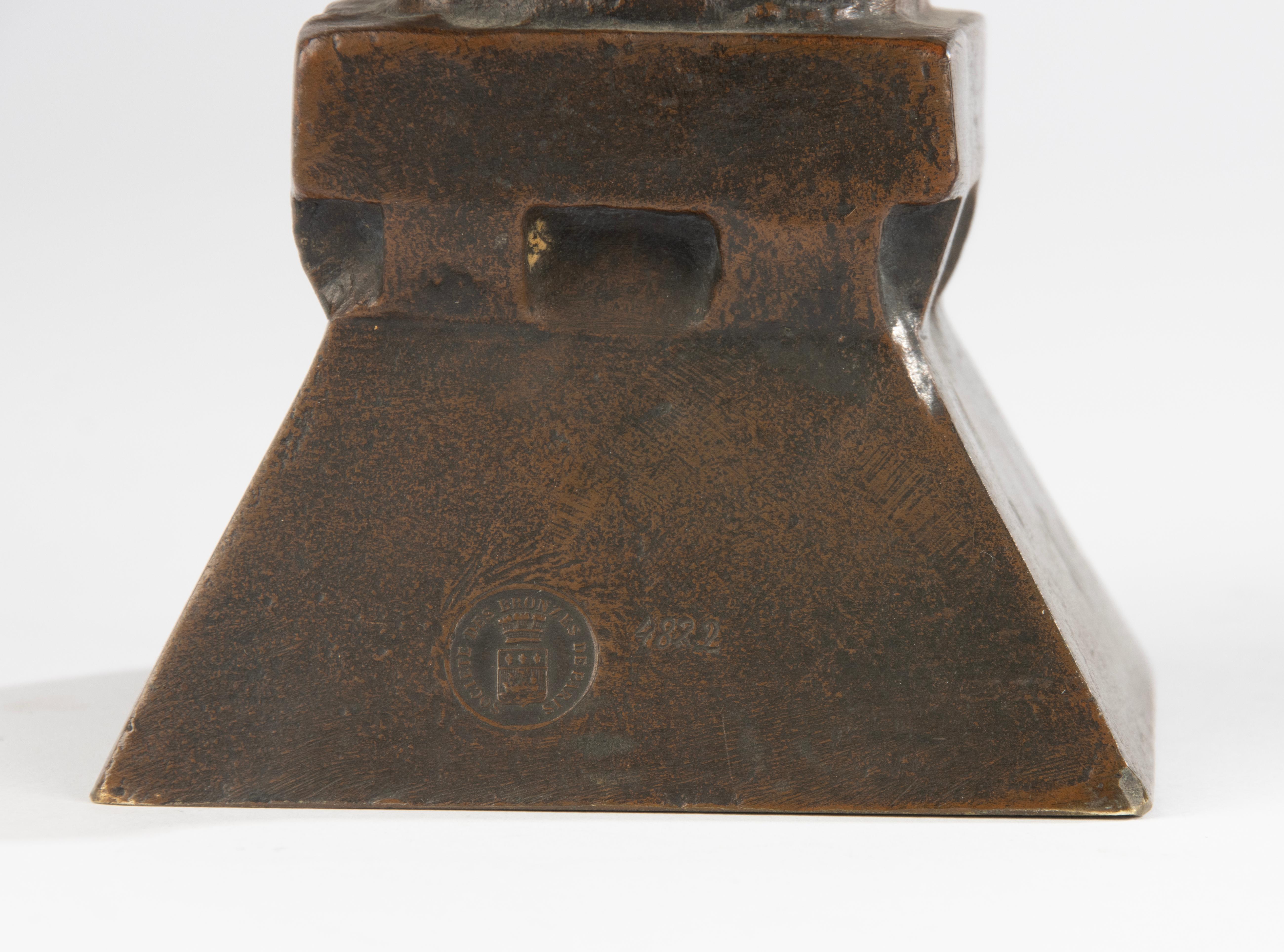 Early 20th Century Bronze Buste - Lucrece - by Emmanuel Villanis 6