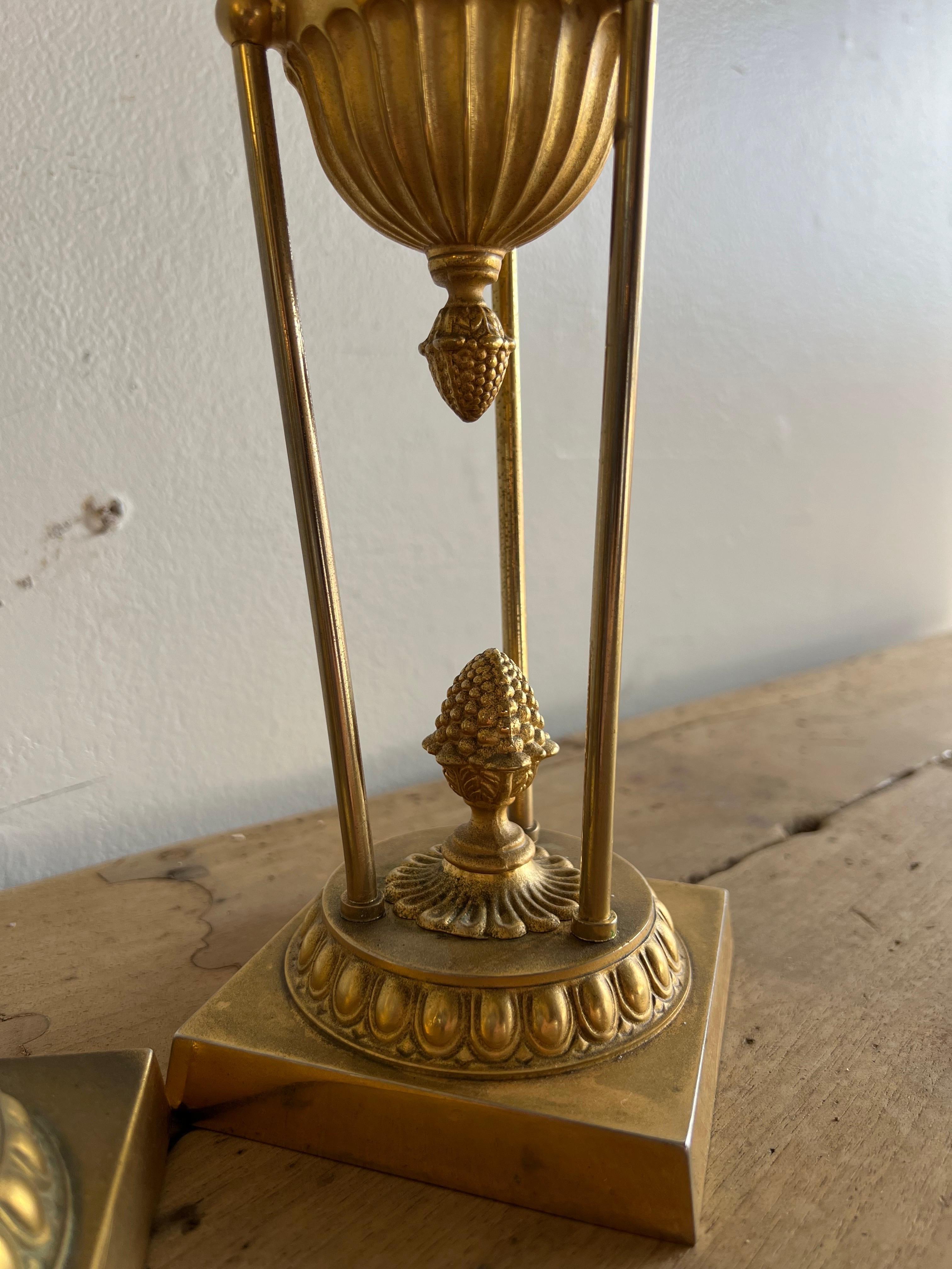 Bronzo Portacandele in bronzo dei primi del Novecento in vendita