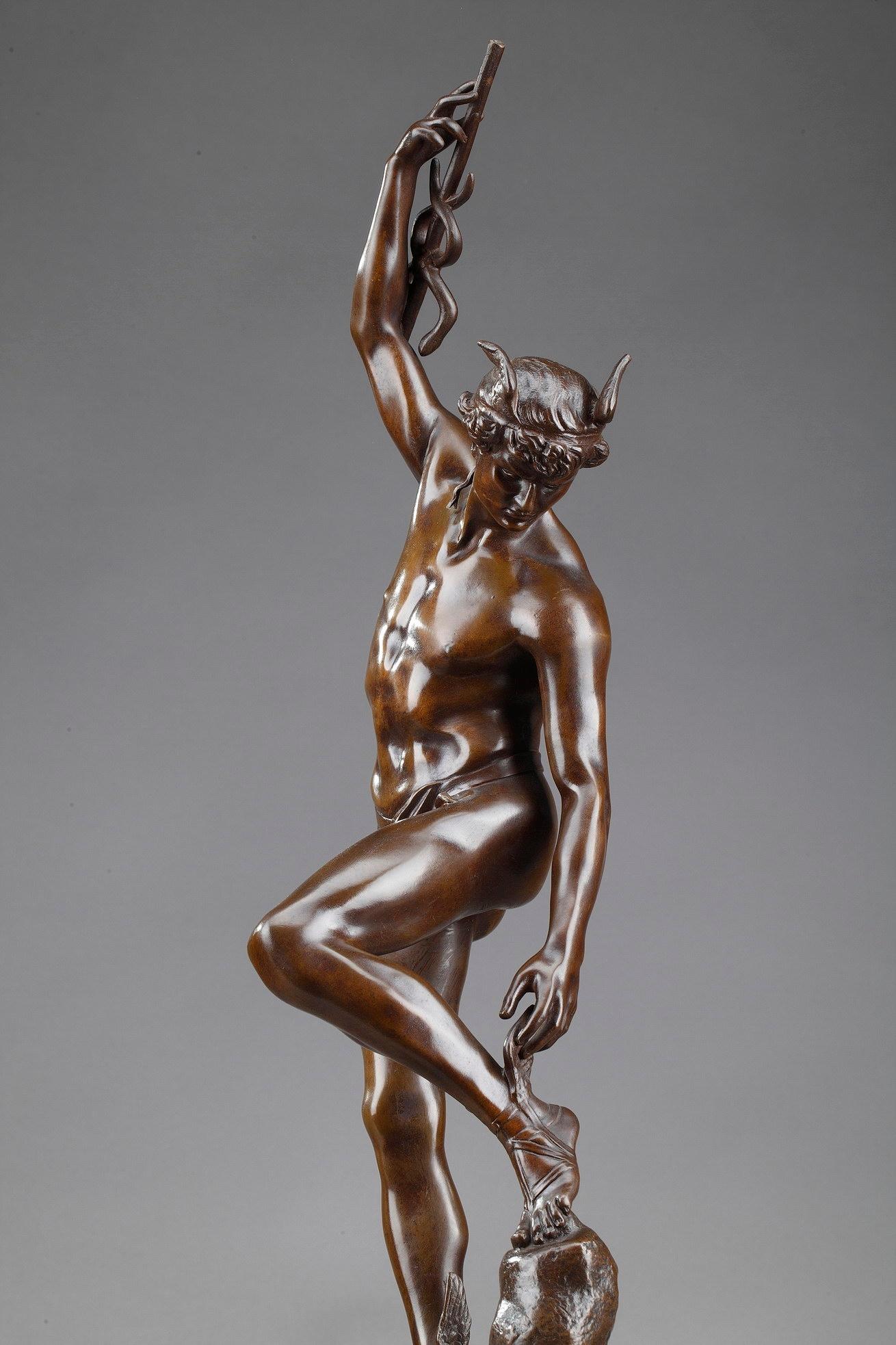 Early 20th Century Bronze Hermes Adjusting his Sandal after the Antique 2