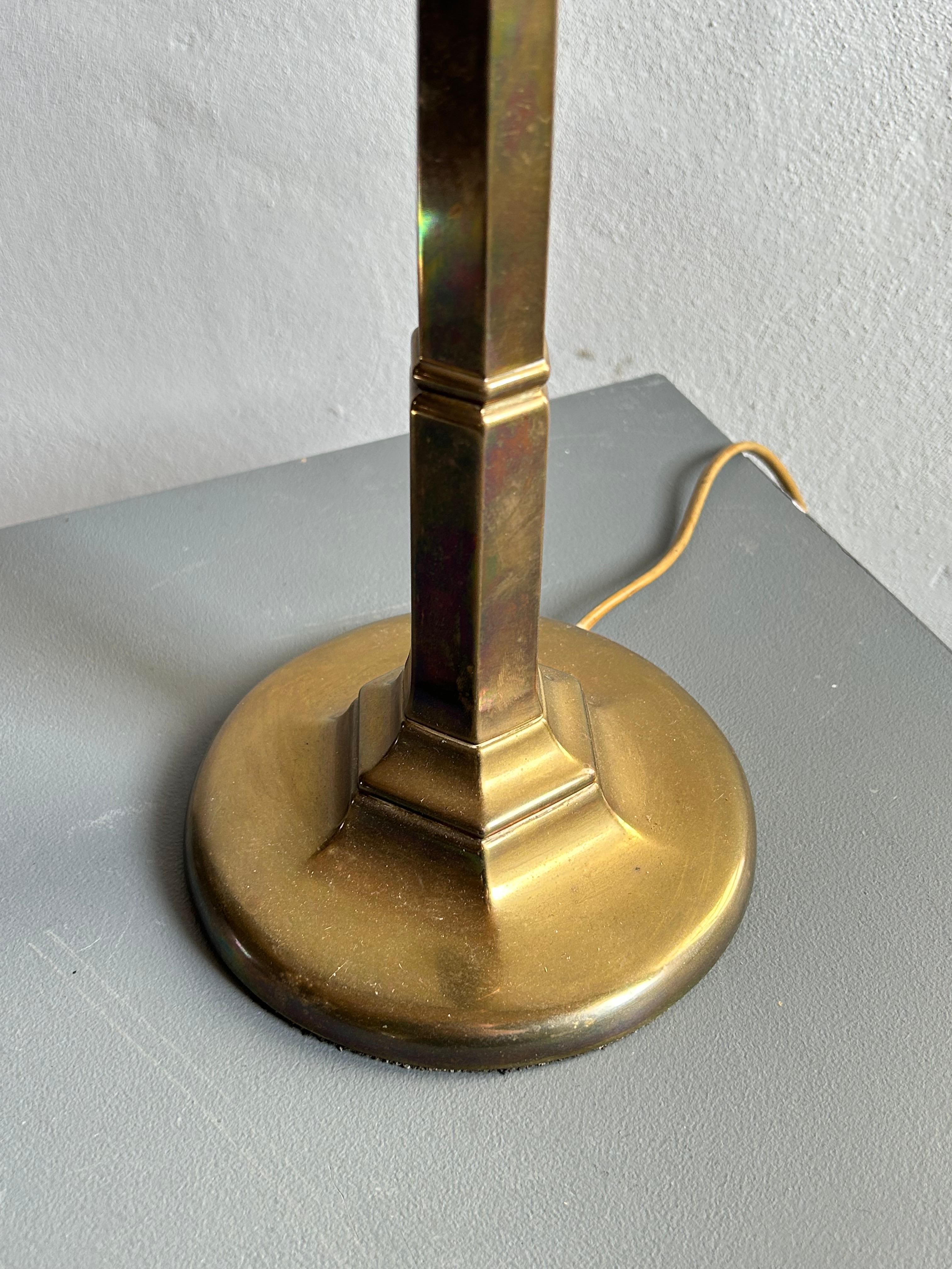 Lampe de table Jugend en bronze du début du XXe siècle, Danemark Circa 1900 Bon état - En vente à Valby, 84