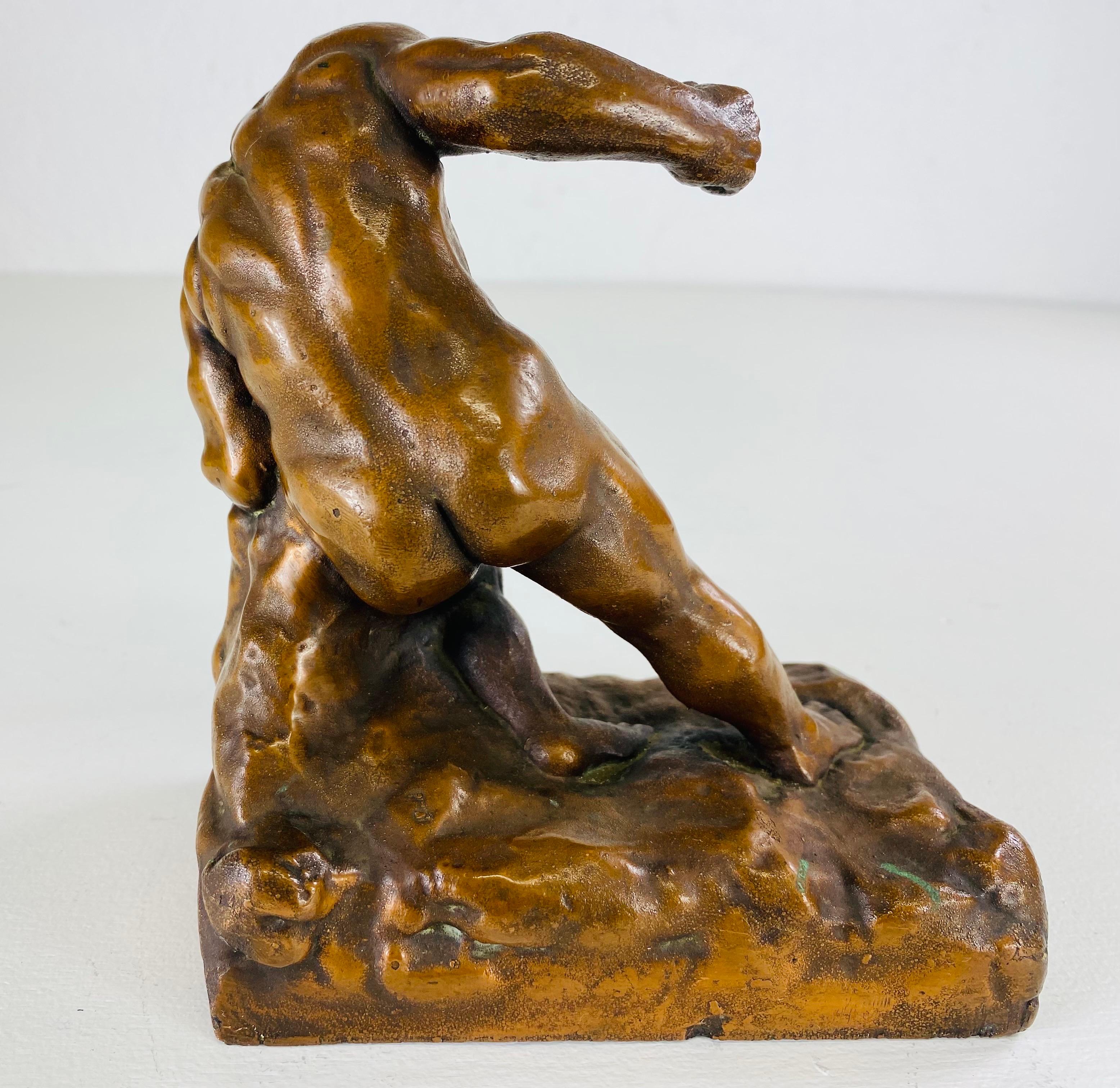 Escultura figurativa masculina desnuda de bronce de principios del siglo XX clásico estadounidense en venta