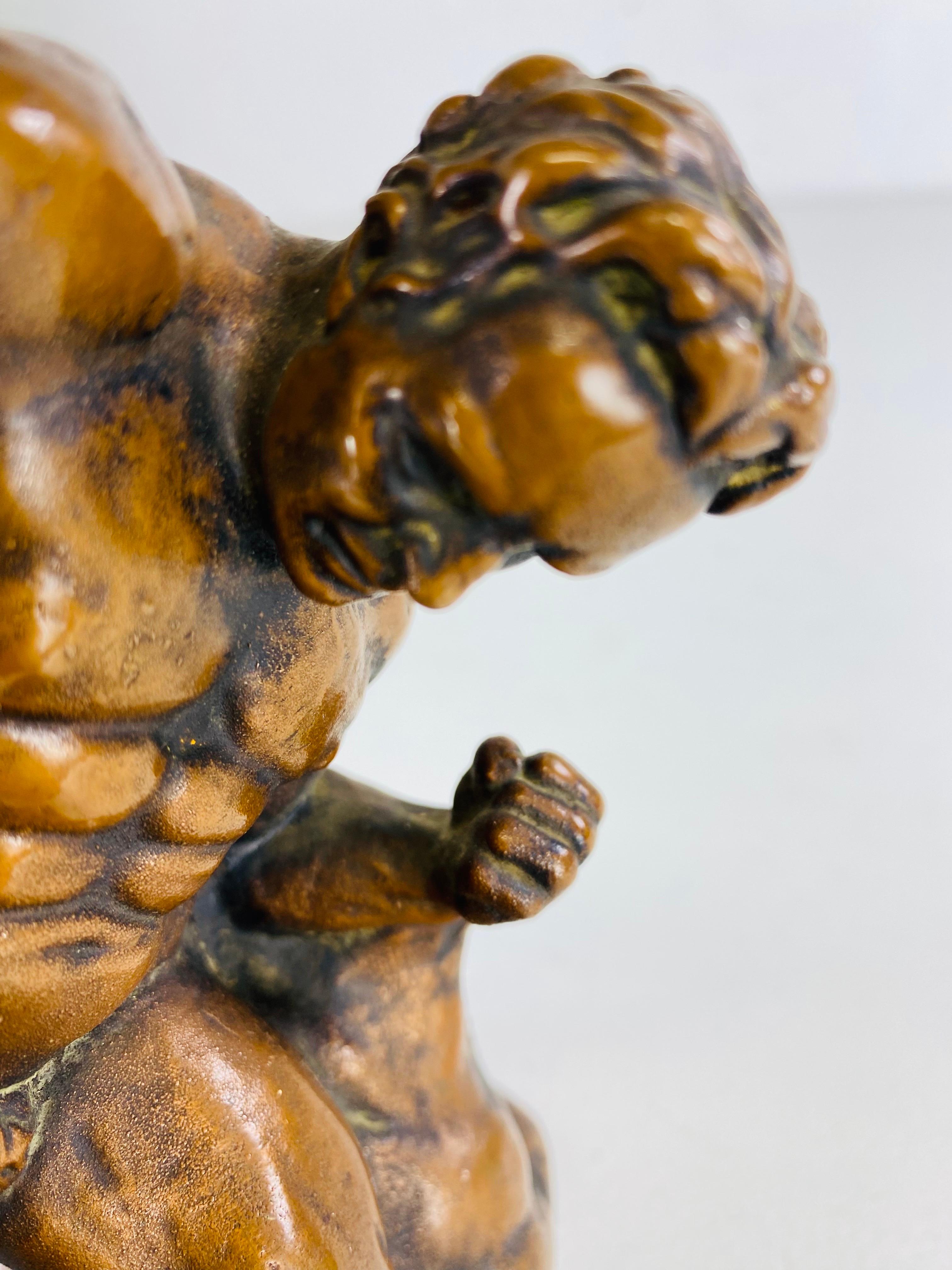Escultura figurativa masculina desnuda de bronce de principios del siglo XX en venta 1