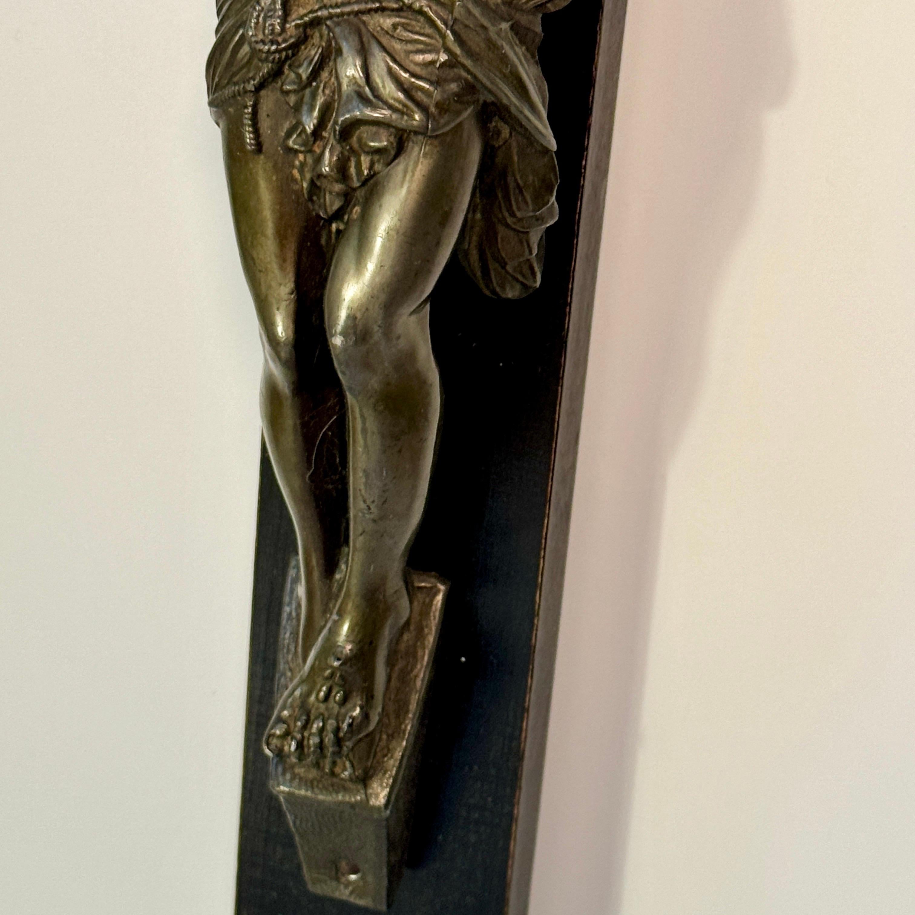 Early 20th Century Bronze on Wood Religious Crucifix For Sale 7