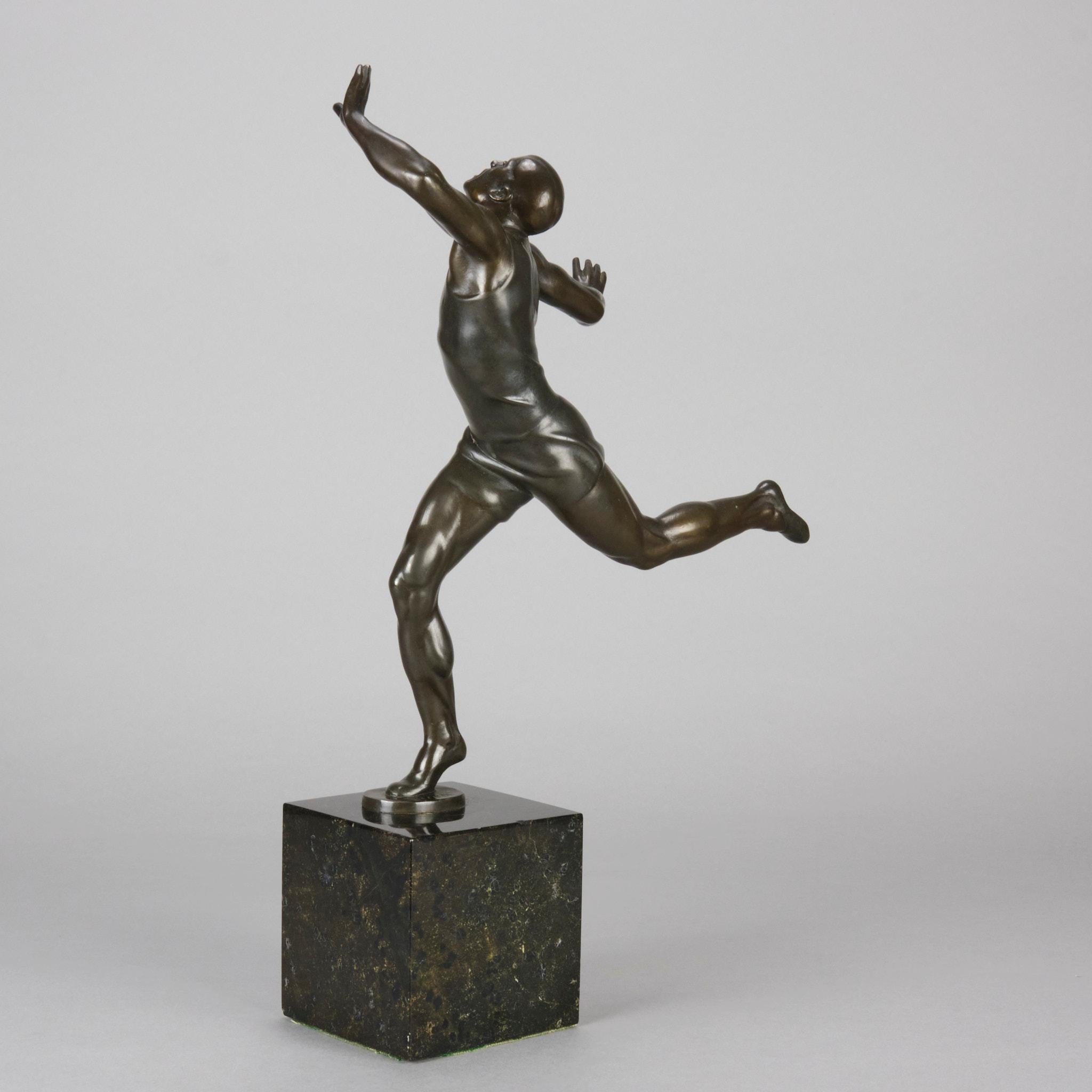 Bronzeskulptur des frühen 20. Jahrhunderts mit dem Titel „Olympian“ von Ernest Becker im Zustand „Hervorragend“ im Angebot in London, GB