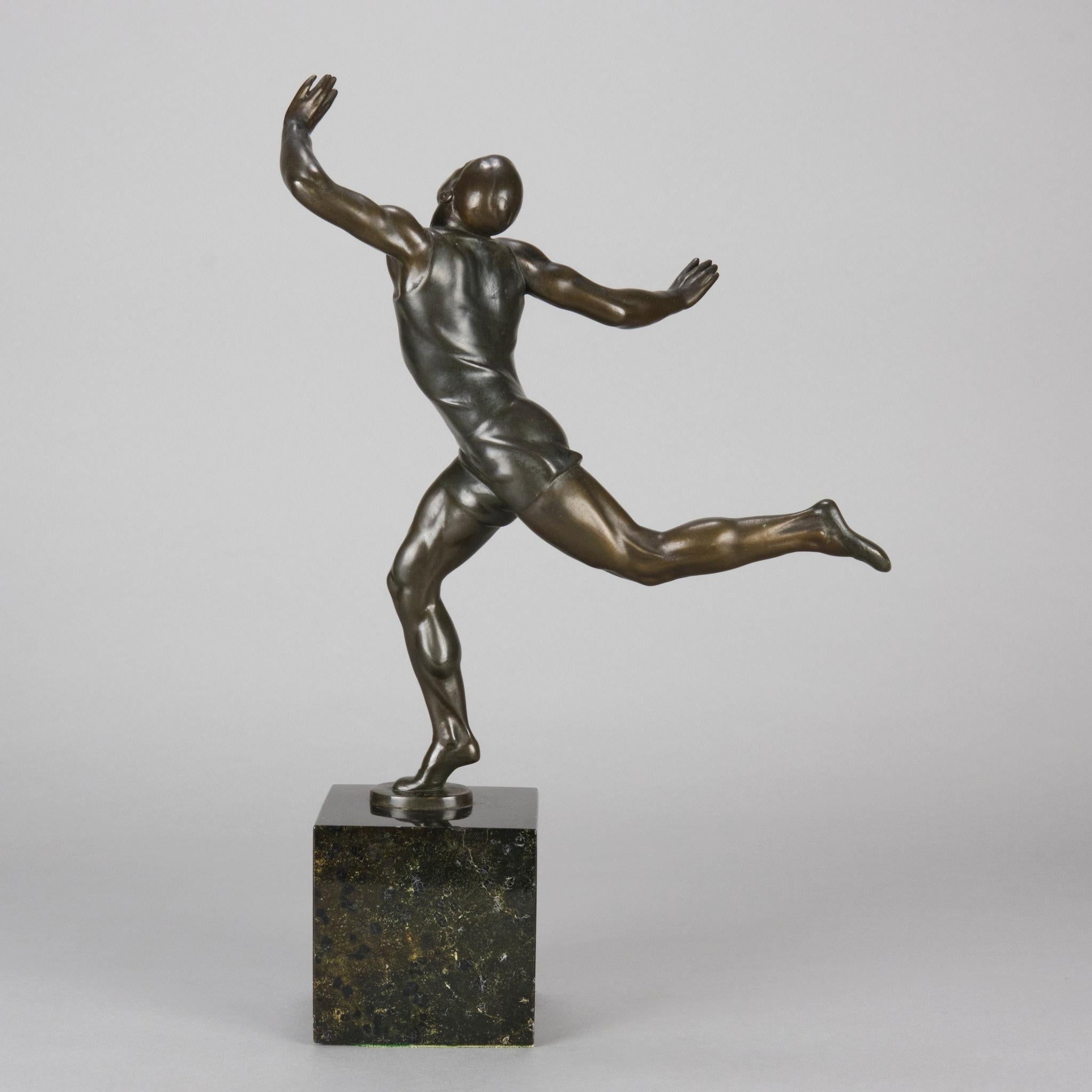 Bronzeskulptur des frühen 20. Jahrhunderts mit dem Titel „Olympian“ von Ernest Becker im Angebot 1