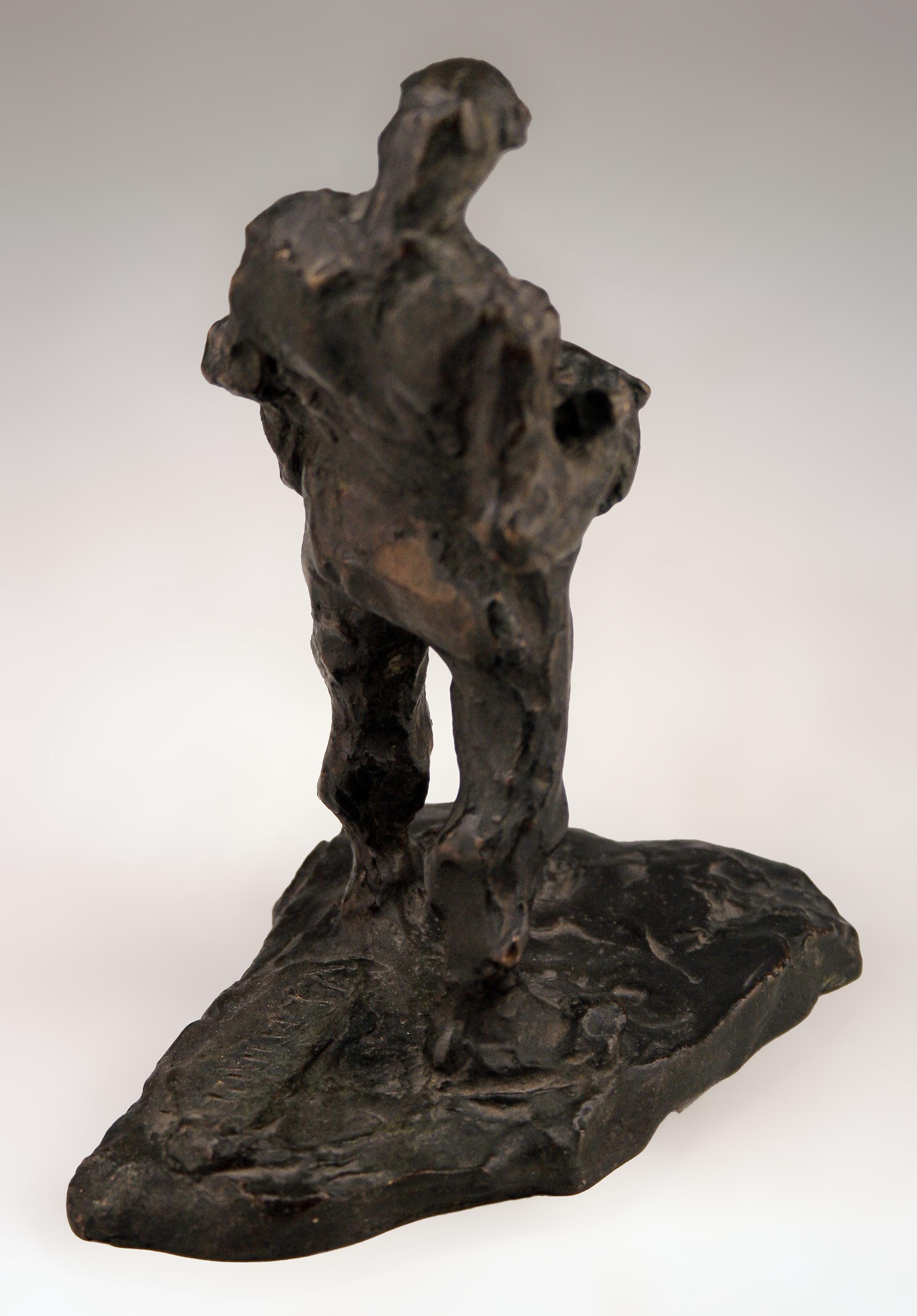 Bronzeskulptur eines transportierenden Mannes aus dem frühen 20. Jahrhundert des belgischen Bildhauers Demanet (Französisch) im Angebot