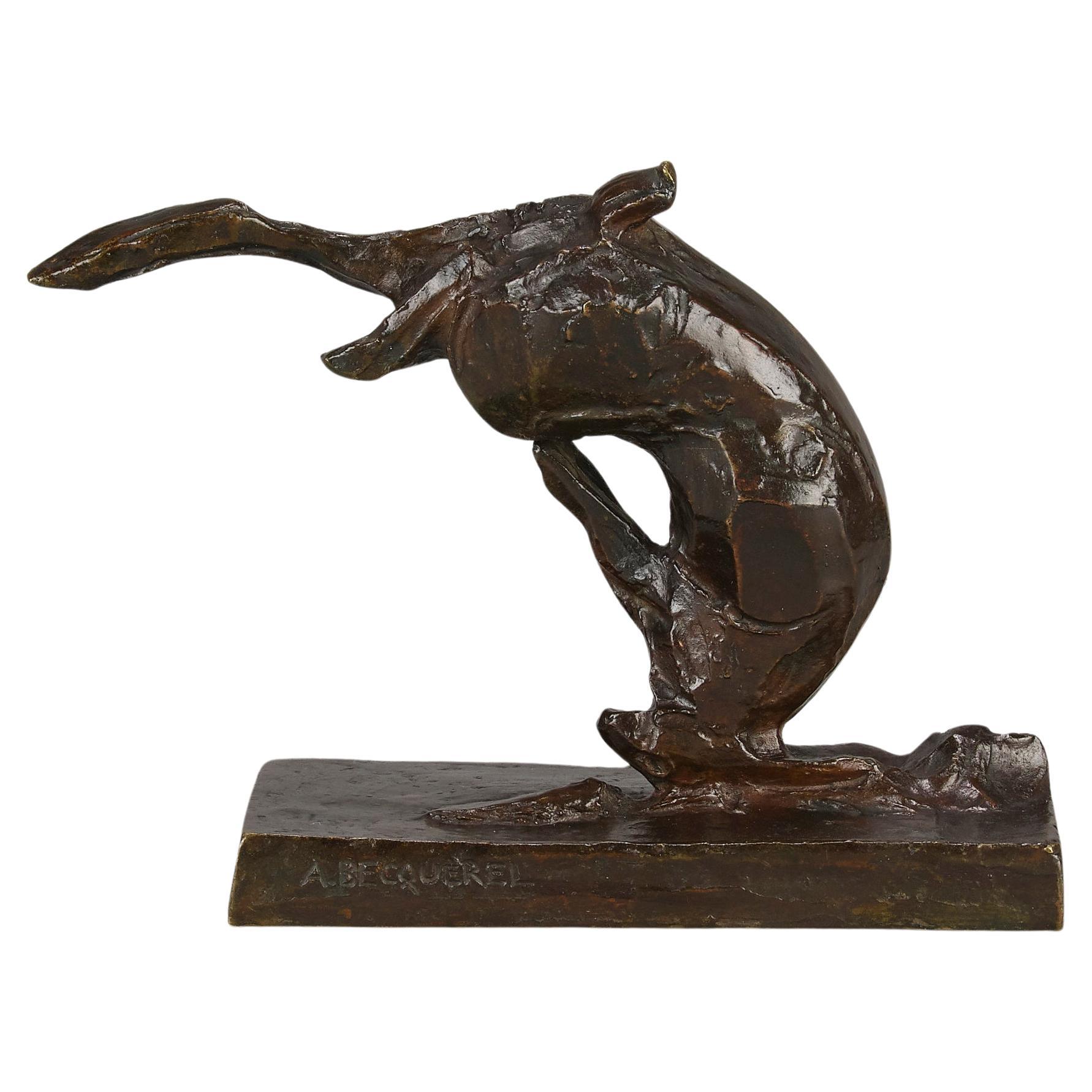 Étude en bronze du début du XXe siècle intitulée "Lièvre culbuto" par Andre Becquerel