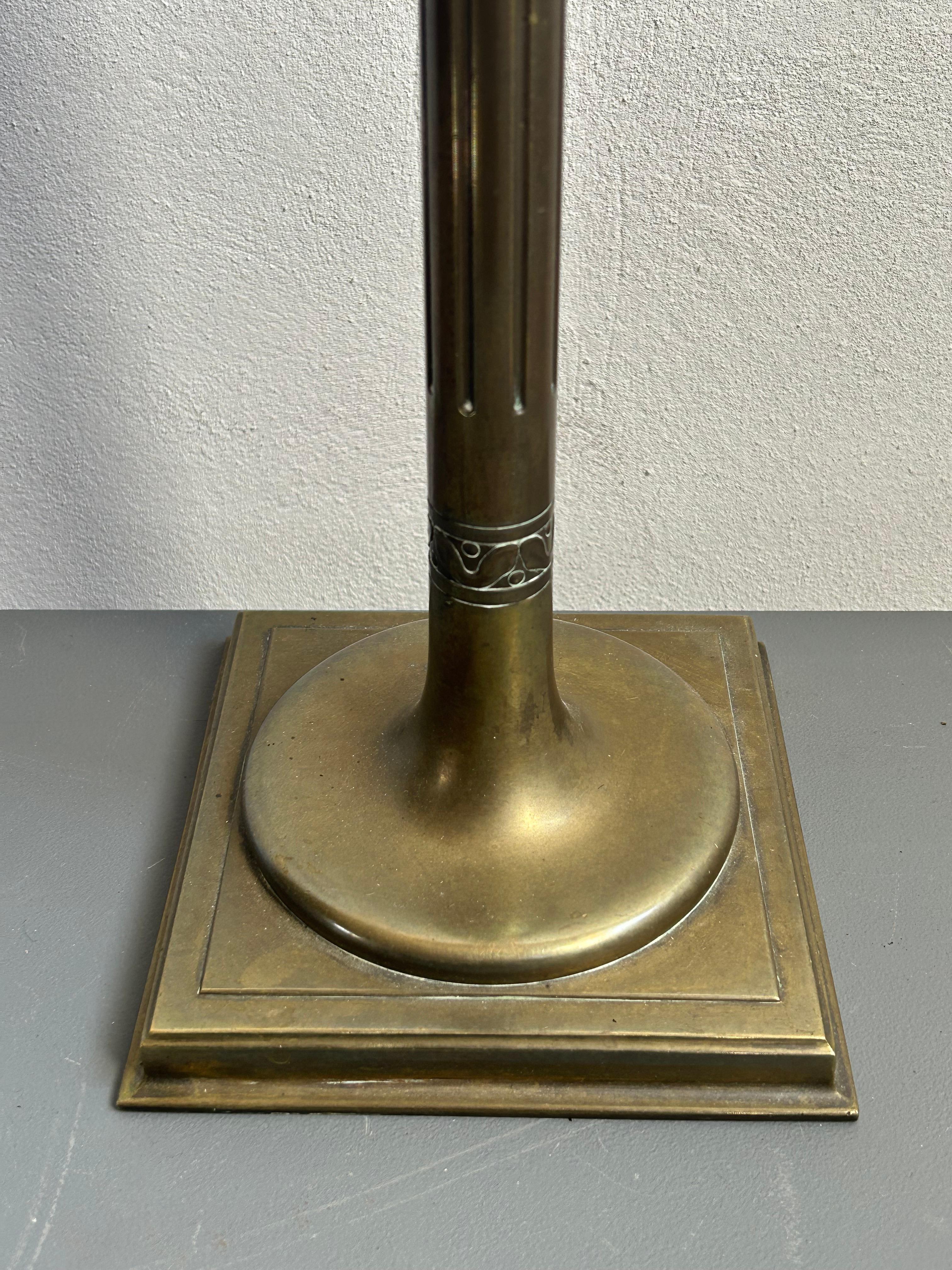 Fin du XIXe siècle Lampe de table en bronze du début du XXe siècle par Thorvald Bindesbøll, Danemark en vente