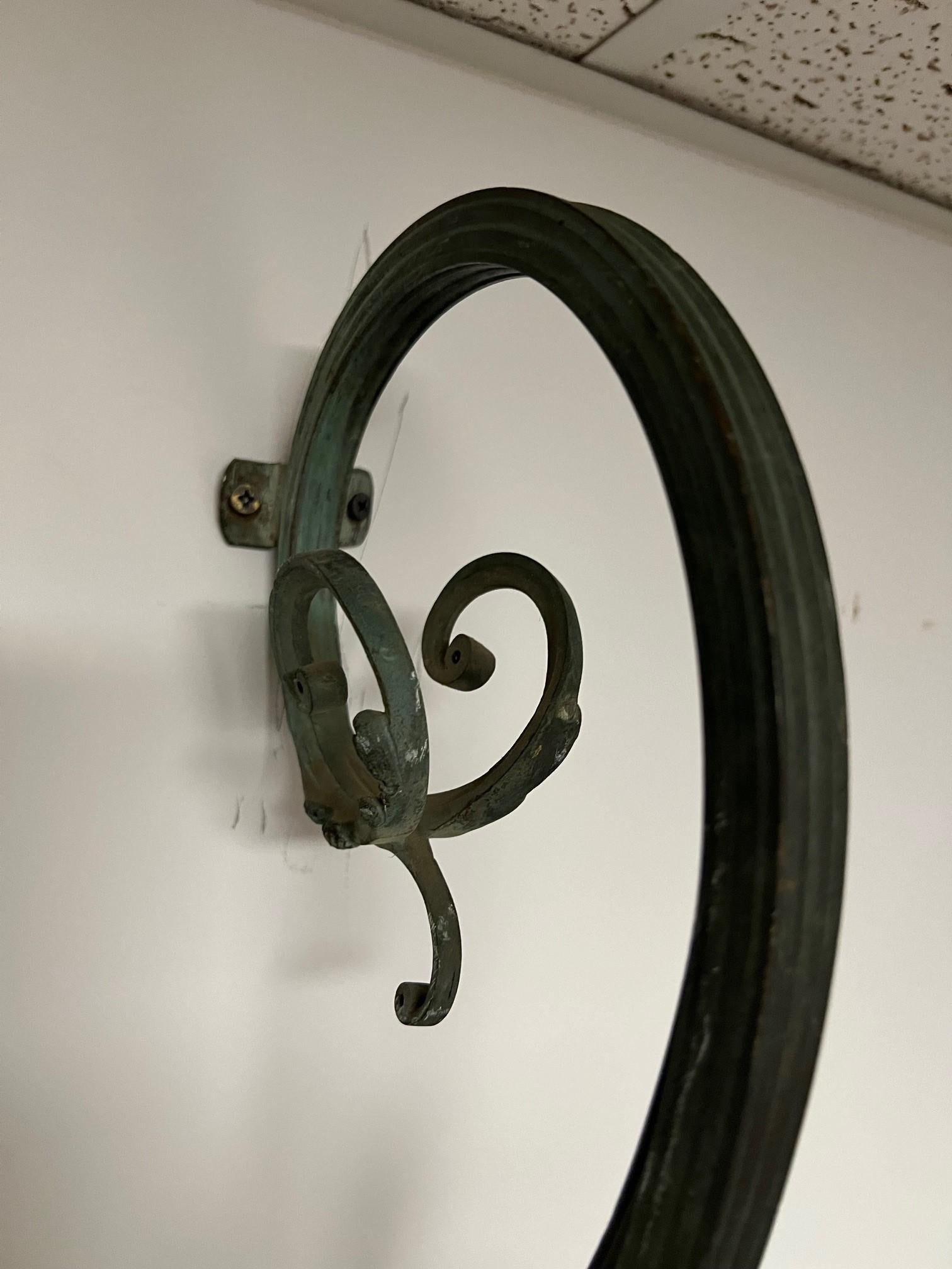 Aplique de pared de bronce de principios del siglo XX de 3 brazos y 4 luces en venta 8