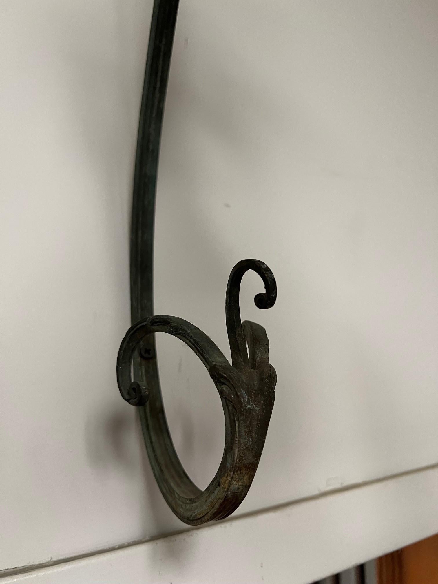Aplique de pared de bronce de principios del siglo XX de 3 brazos y 4 luces en venta 4