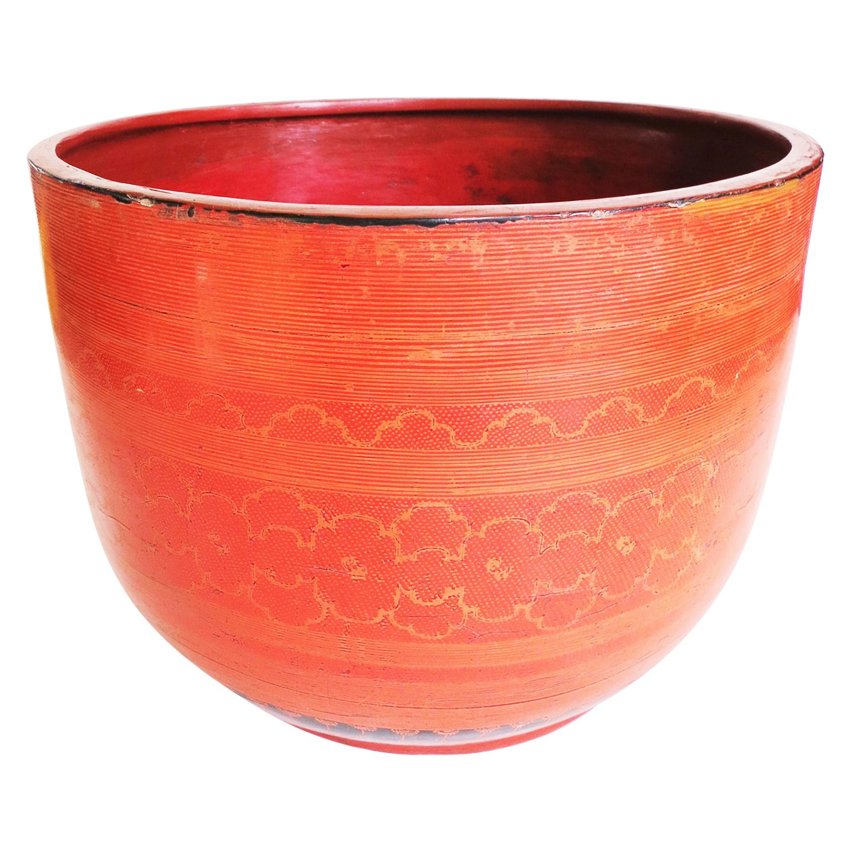 Early 20th Century Burmese Lacquered Water Bowl, "Yay Khwet Gyi"
