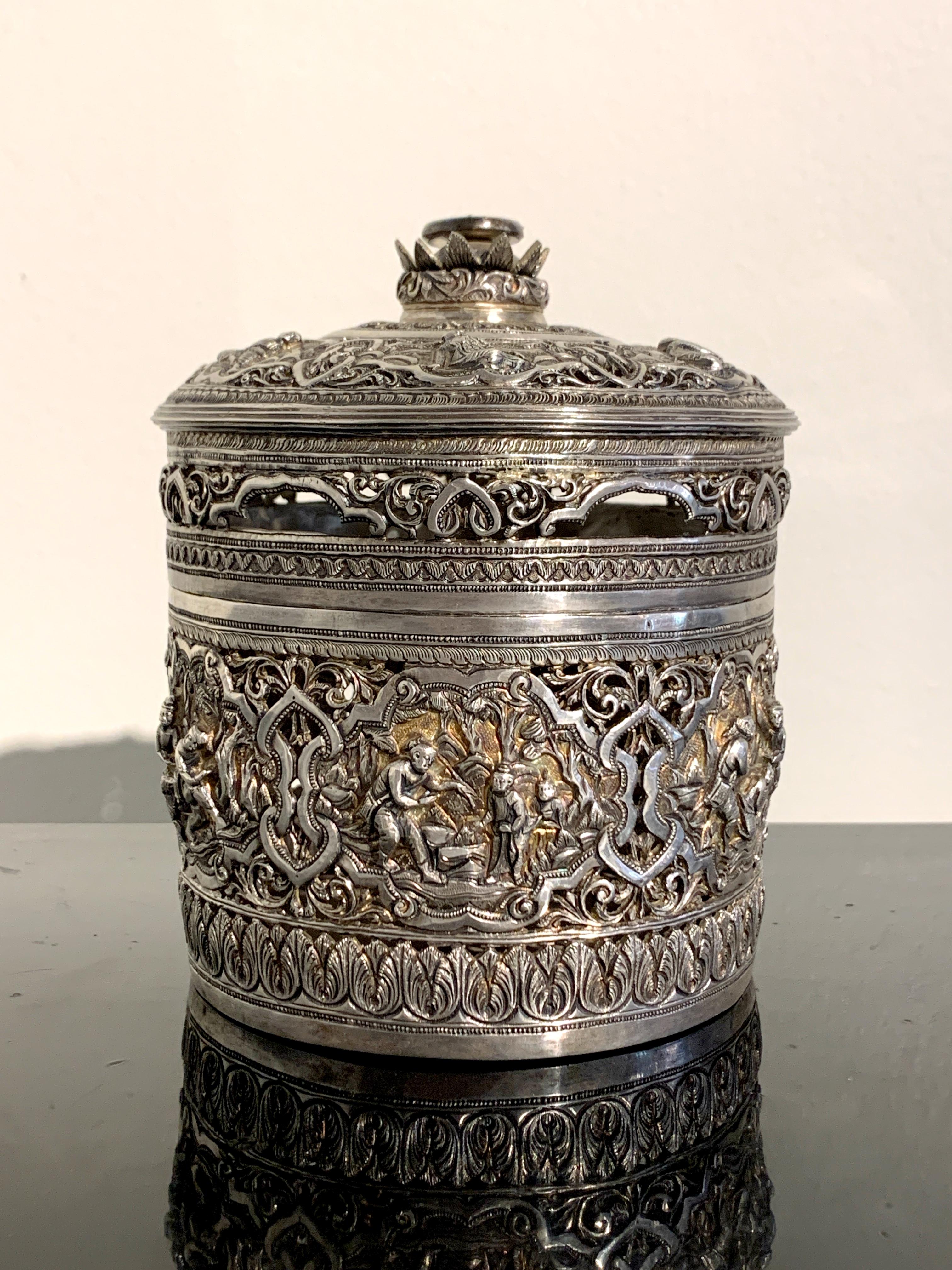 Anglo Raj Early 20th Century Burmese Silver Repoussé Betel Box