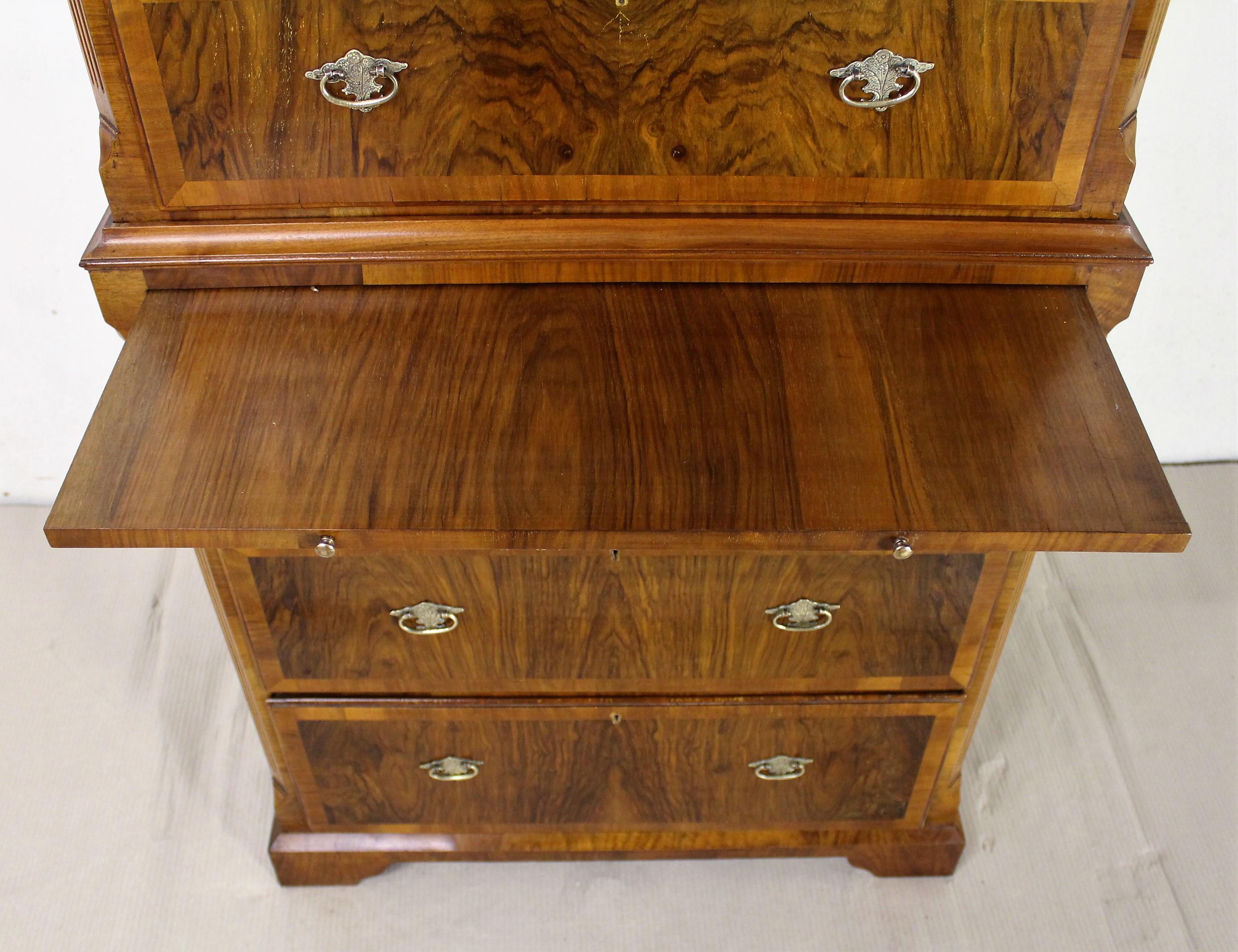 Early 20th Century Burr Walnut Chest on Chest 5