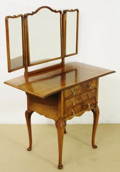 Early 20th Century Burr Walnut Dressing Chest