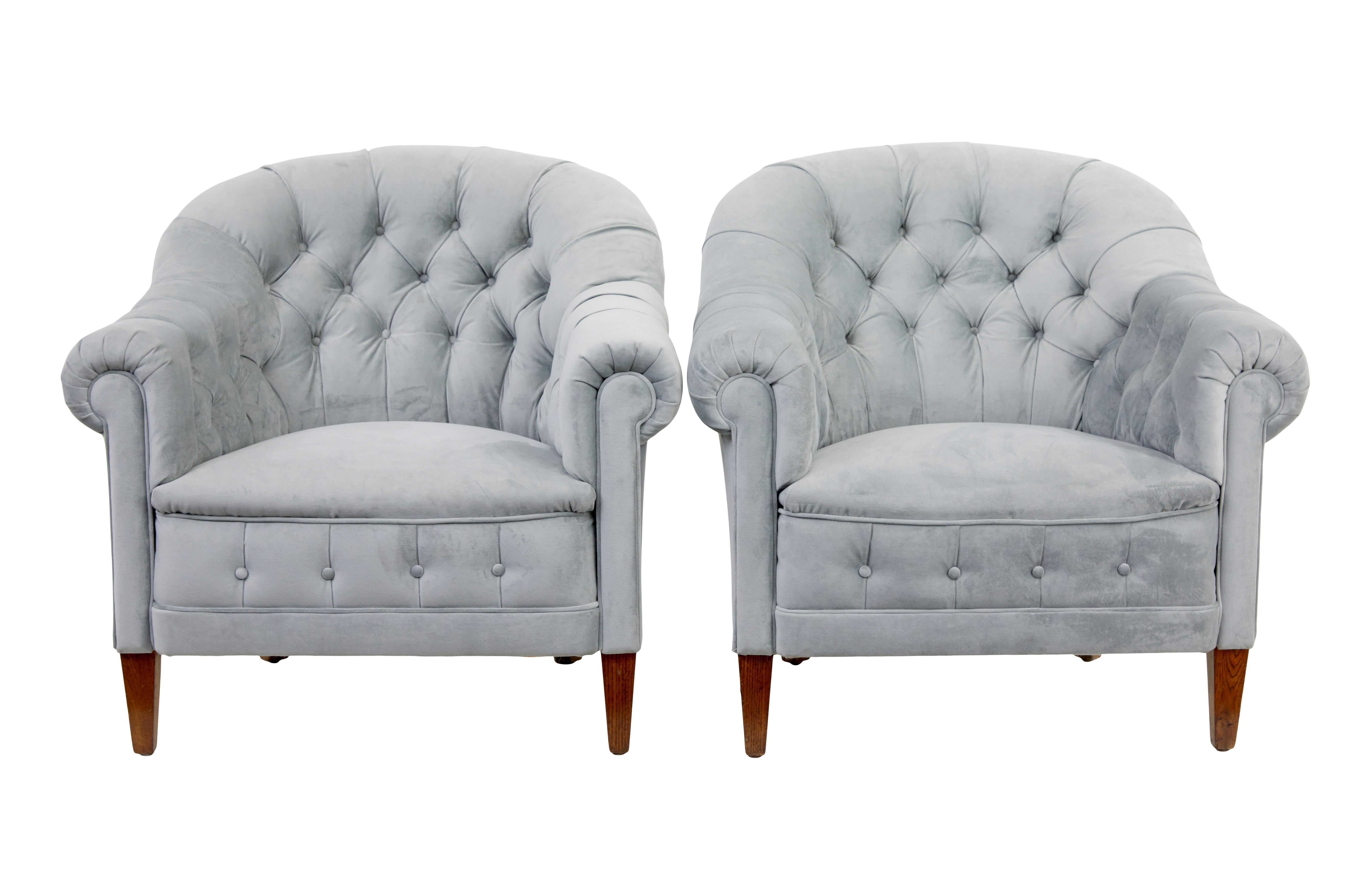 Early 20th century buttonback 3 piece suite sofa and 2 chairs For Sale 2