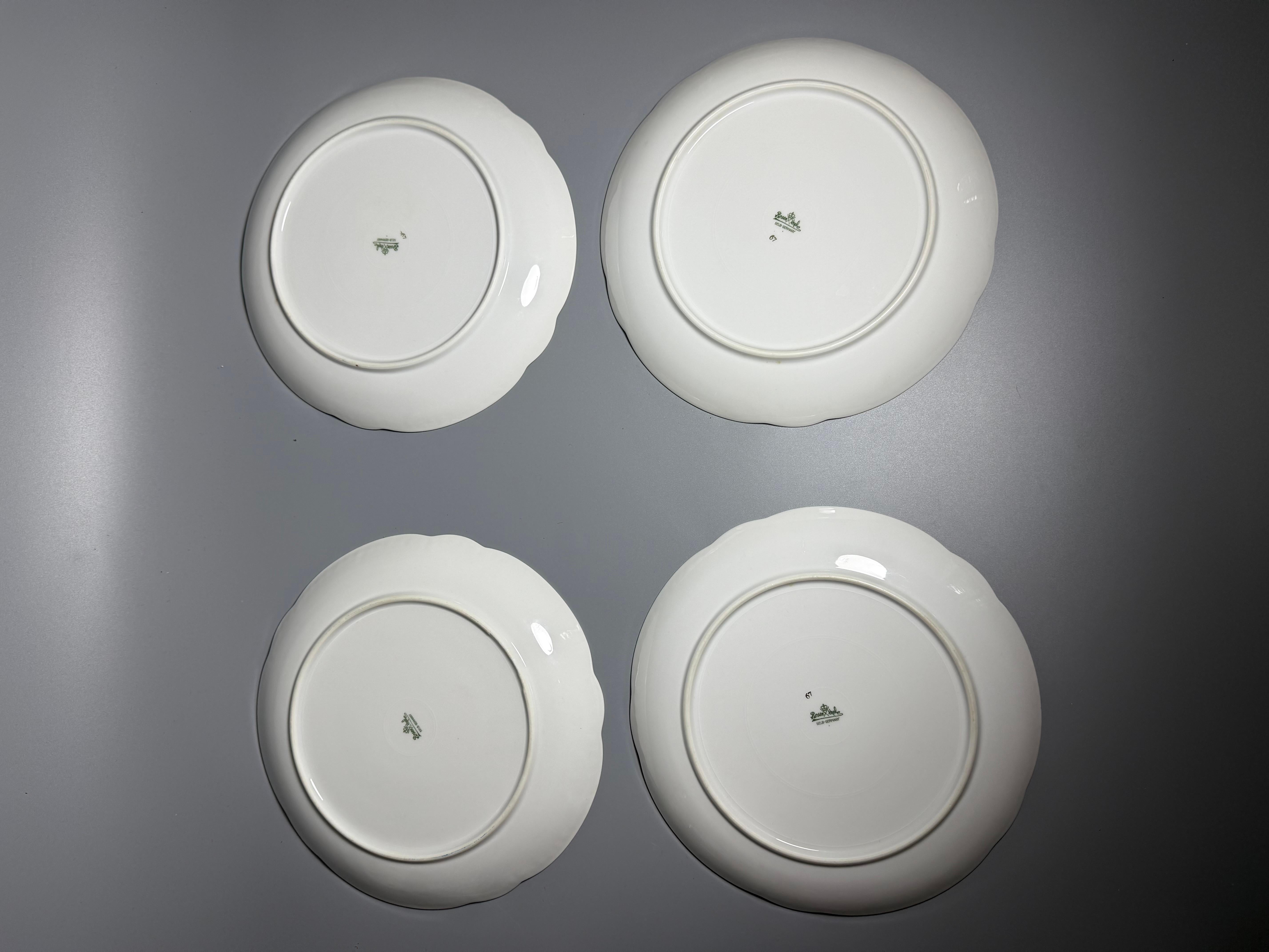 Piatti da armadio dell'inizio del XX secolo Frutti e gilets Rosenthal Germania in vendita 2