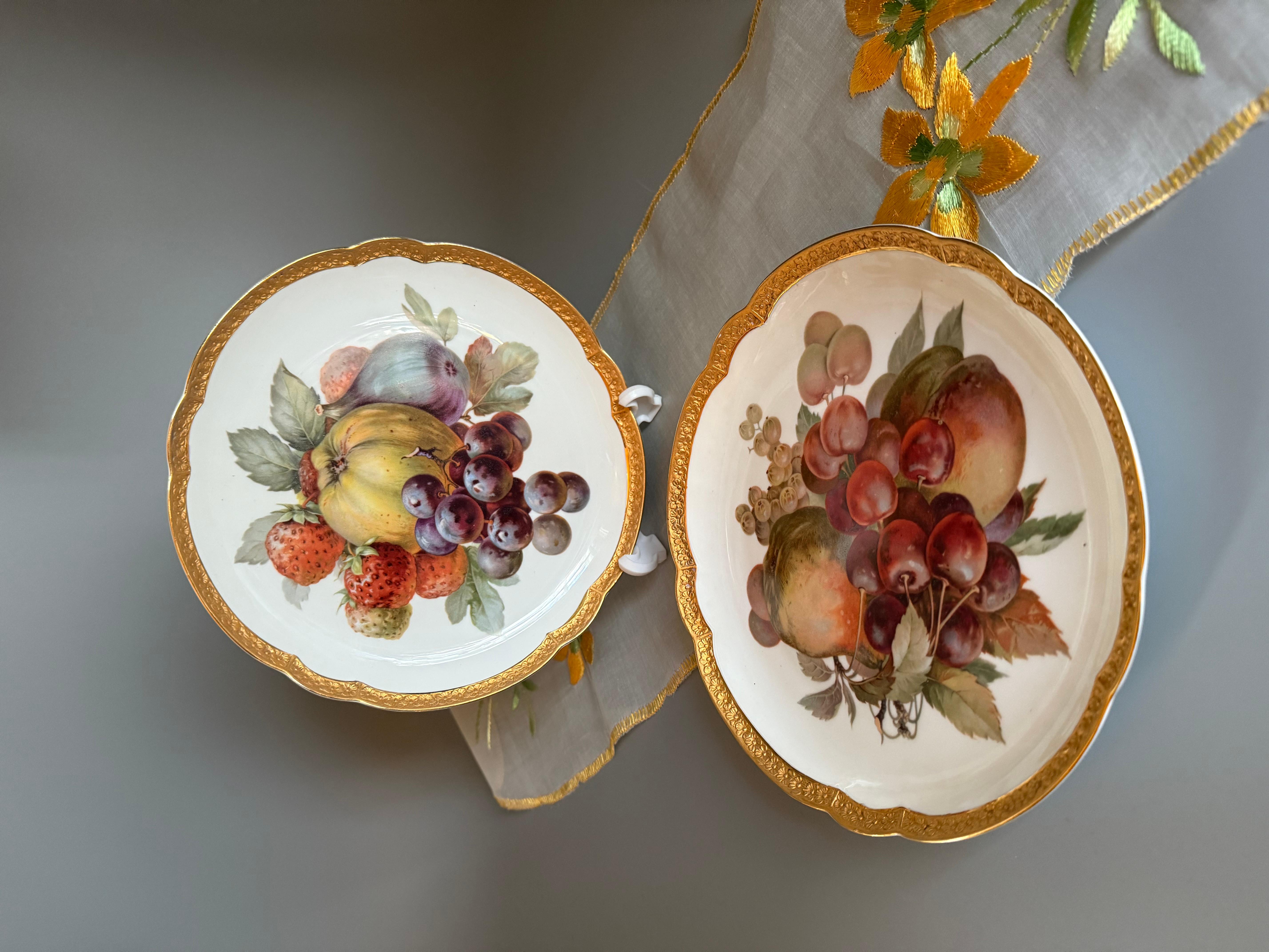 Porcellana Piatti da armadio dell'inizio del XX secolo Frutti e gilets Rosenthal Germania in vendita