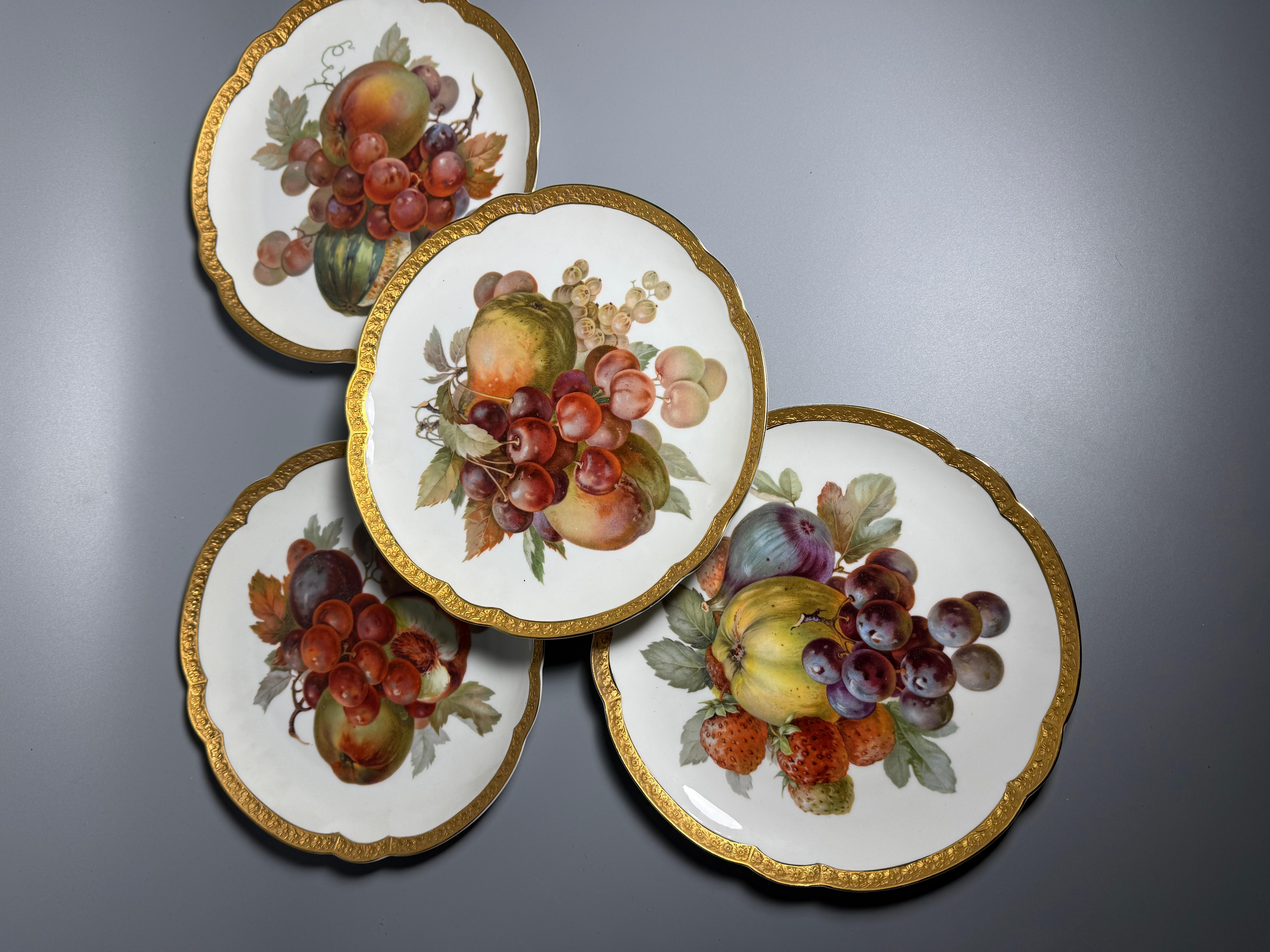 Piatti da armadio dell'inizio del XX secolo Frutti e gilets Rosenthal Germania in vendita 1