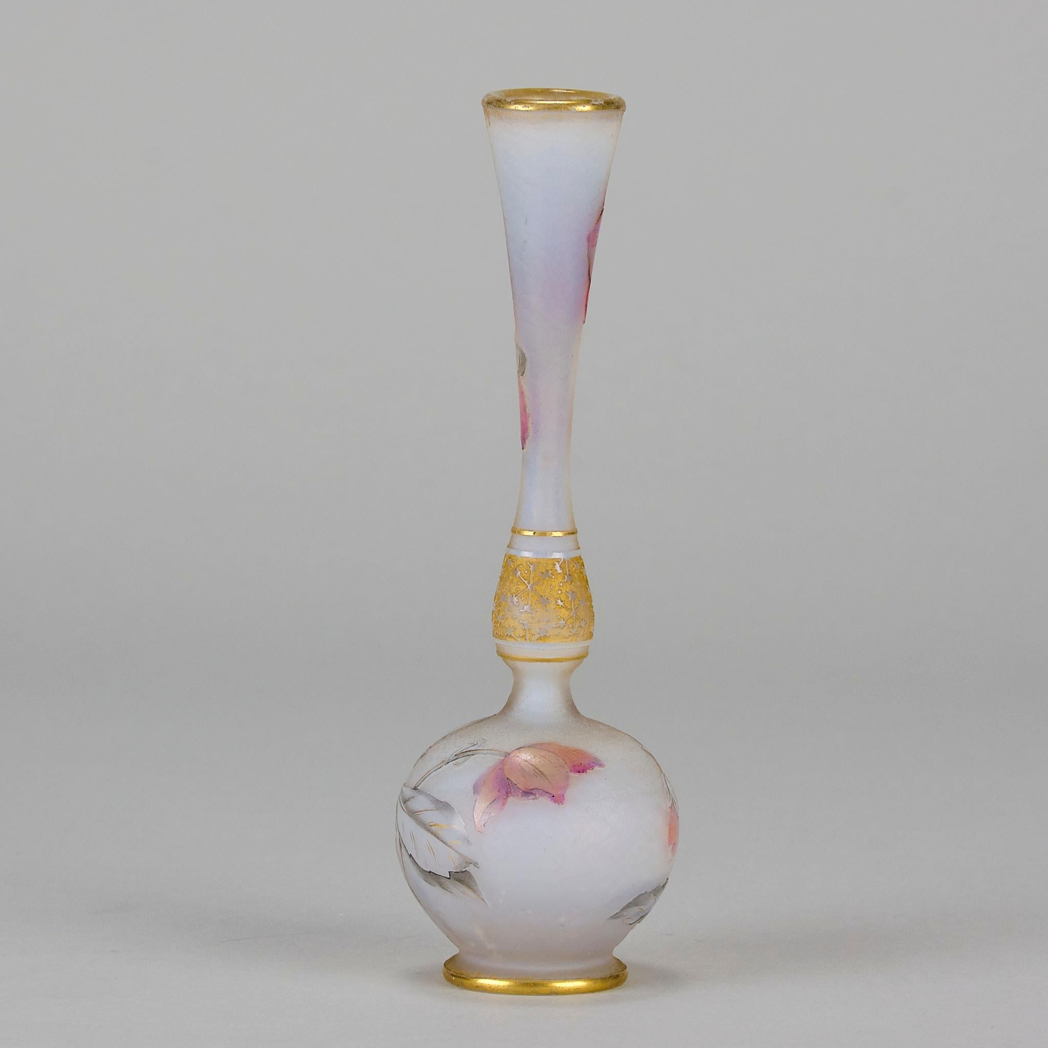 20ième siècle Vase en verre camée du début du 20e siècle intitulé 