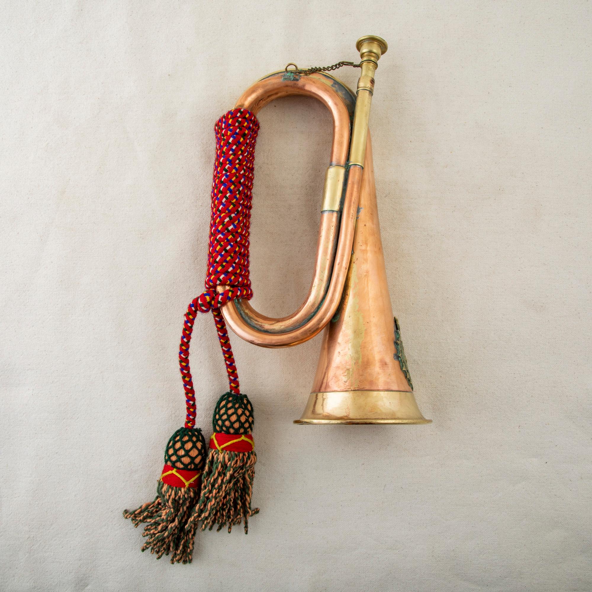 Early 20th Century Canadian Copper and Brass Regimental Bugle or Horn In Good Condition In Fayetteville, AR