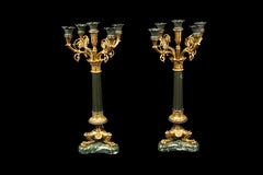 Chandelier du début du 20e siècle avec patine dorée et noire monté sur une base en marbre