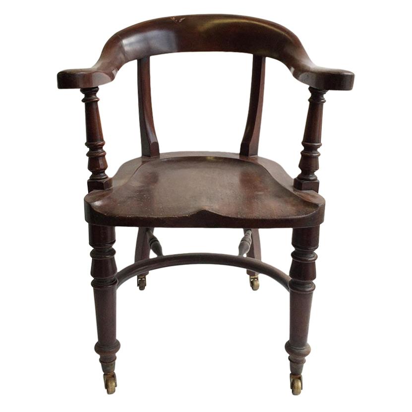English 19th Century Oak Captain's Chair For Sale at 1stDibs