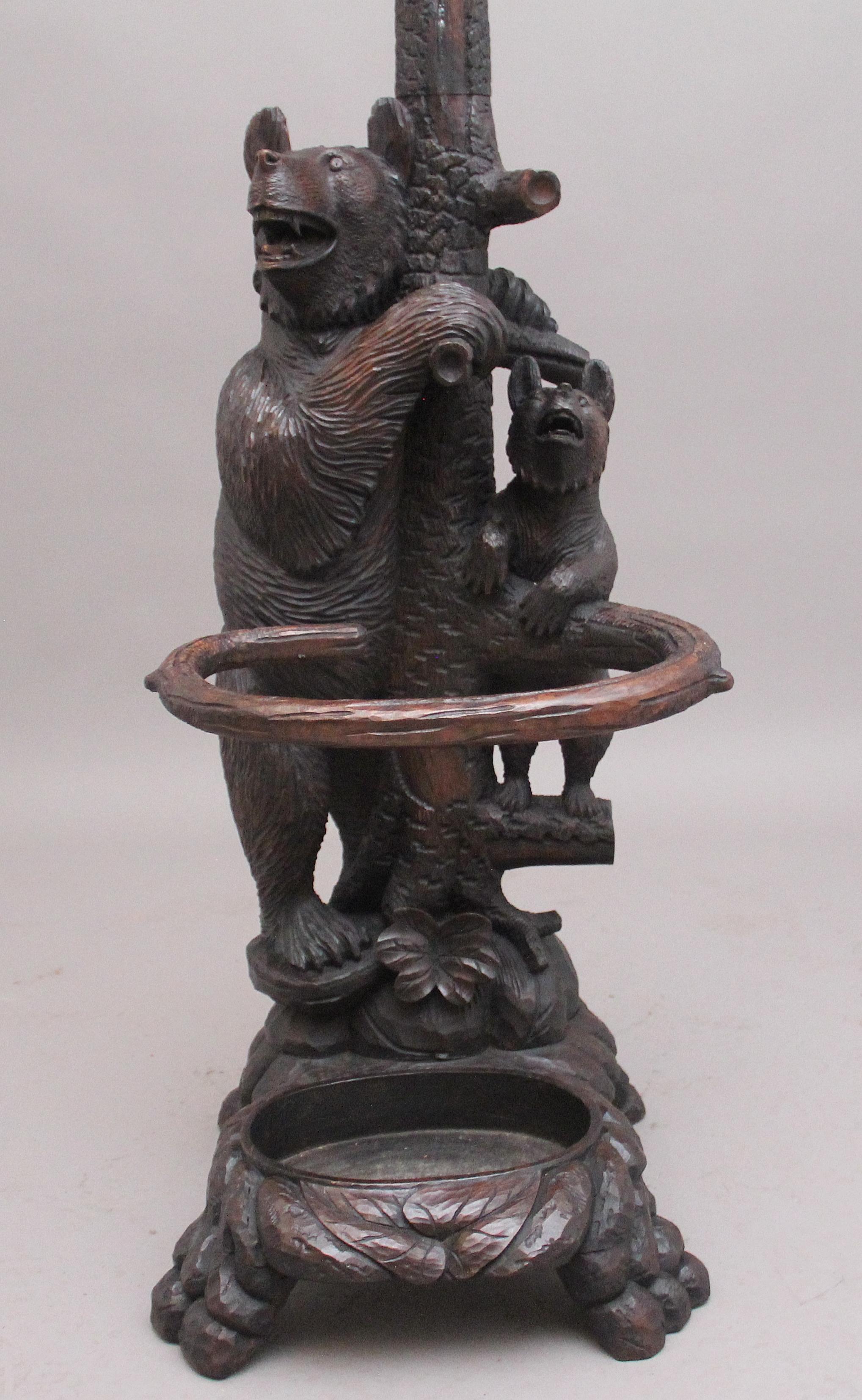 Early 20th Century carved bear hall stand For Sale 4