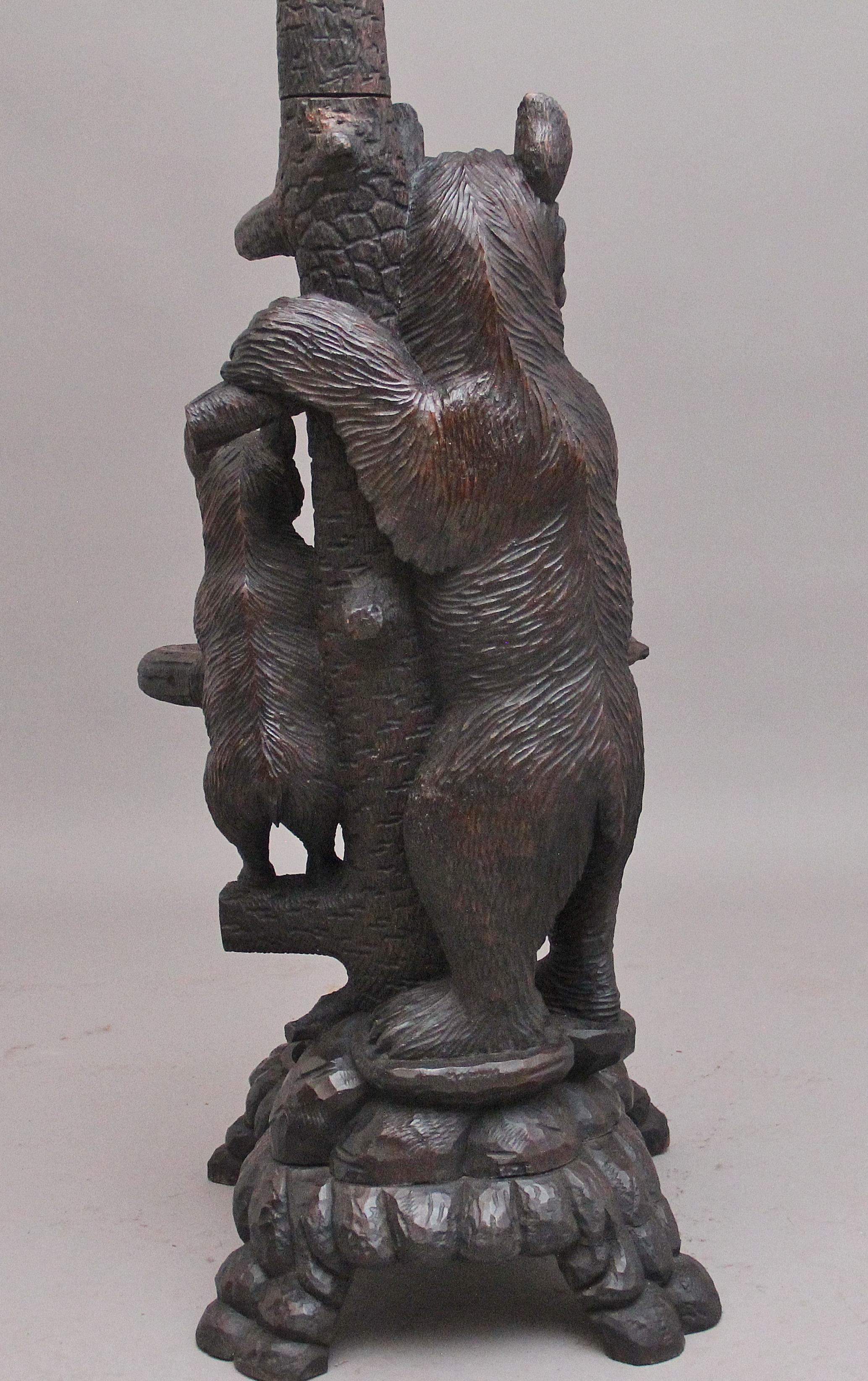 Early 20th Century carved bear hall stand For Sale 6