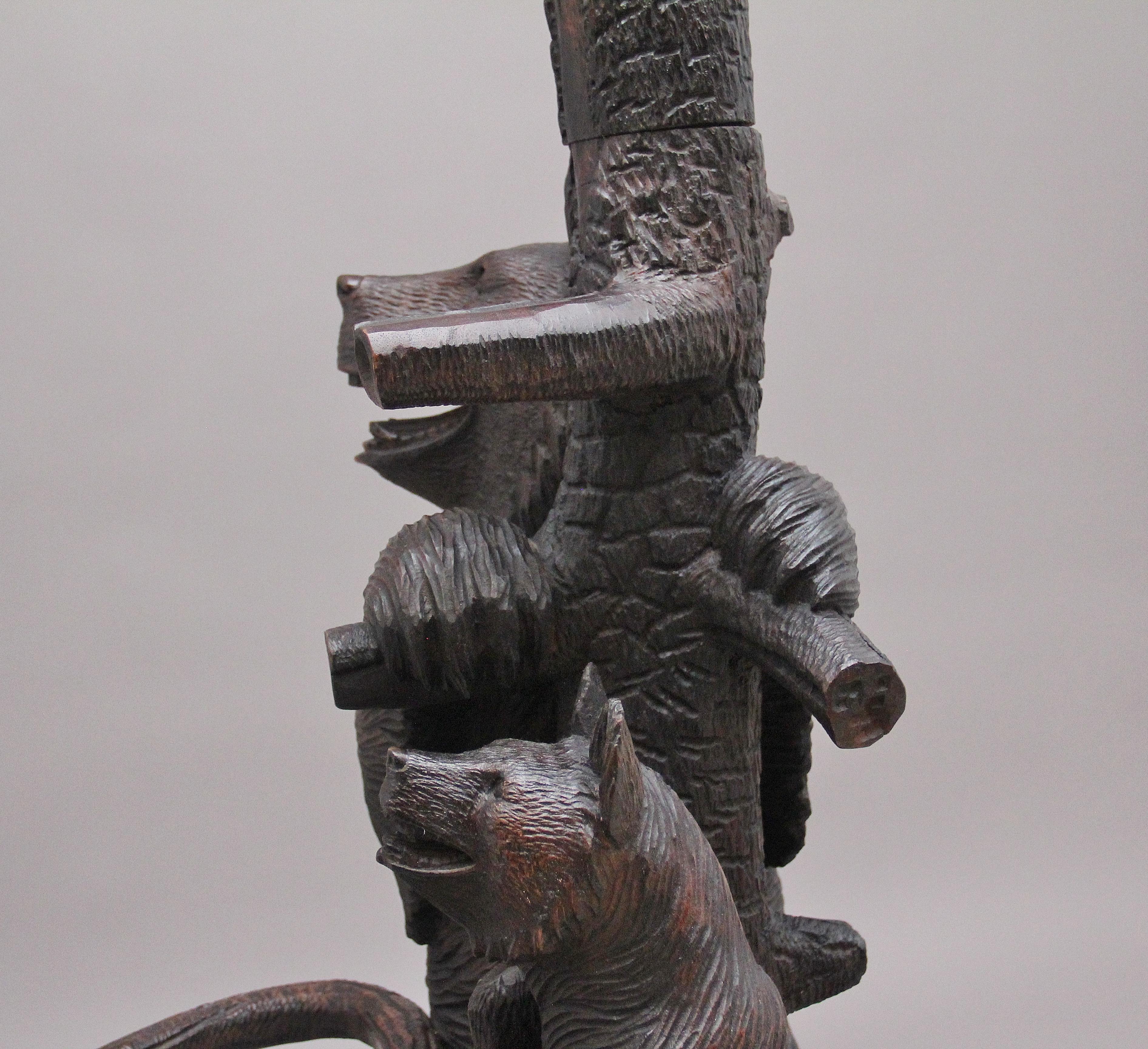 Early 20th Century carved bear hall stand For Sale 8