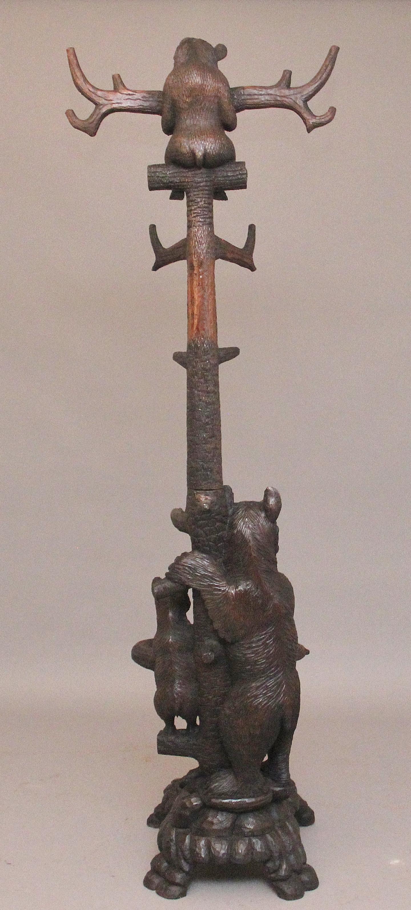 Black Forest Early 20th Century carved bear hall stand For Sale