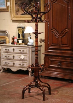 Early 20th Century Carved Bentwood Swivel "Perroquet" Coat Stand Thonet Style
