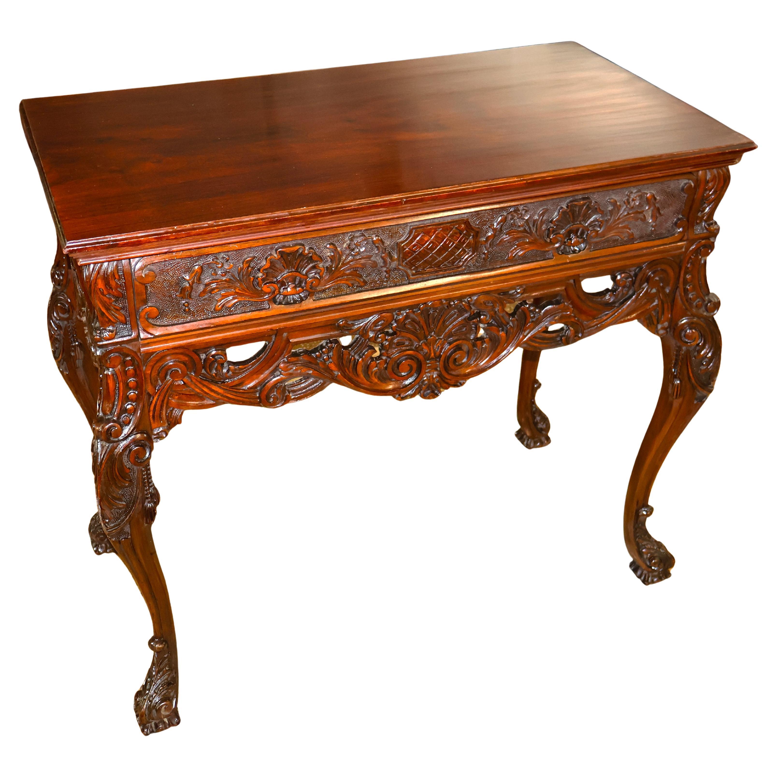 Buffet serveur en acajou sculpté de style géorgien anglais du début du 20e siècle en vente