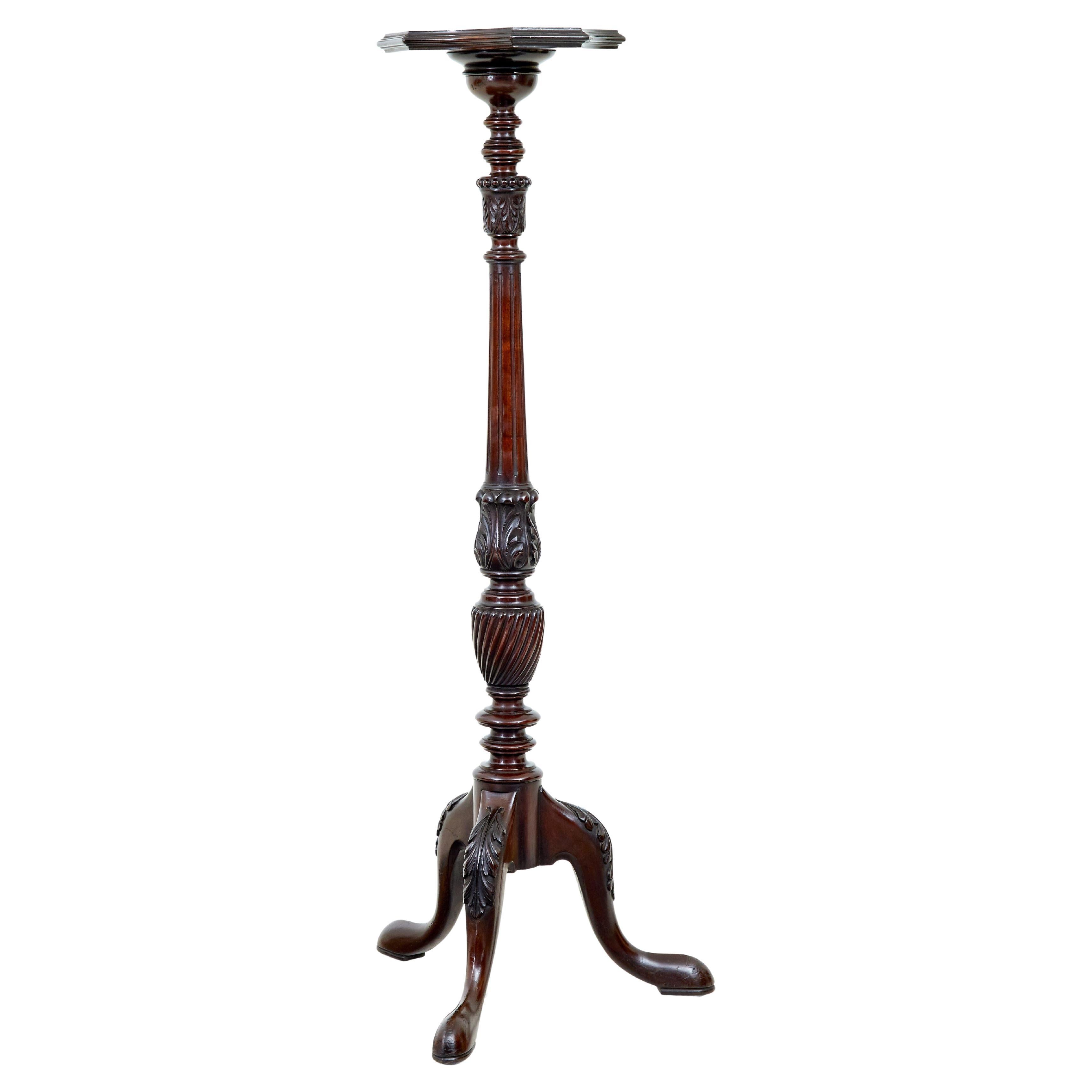 Early 20th century carved mahogany pedestal stand For Sale