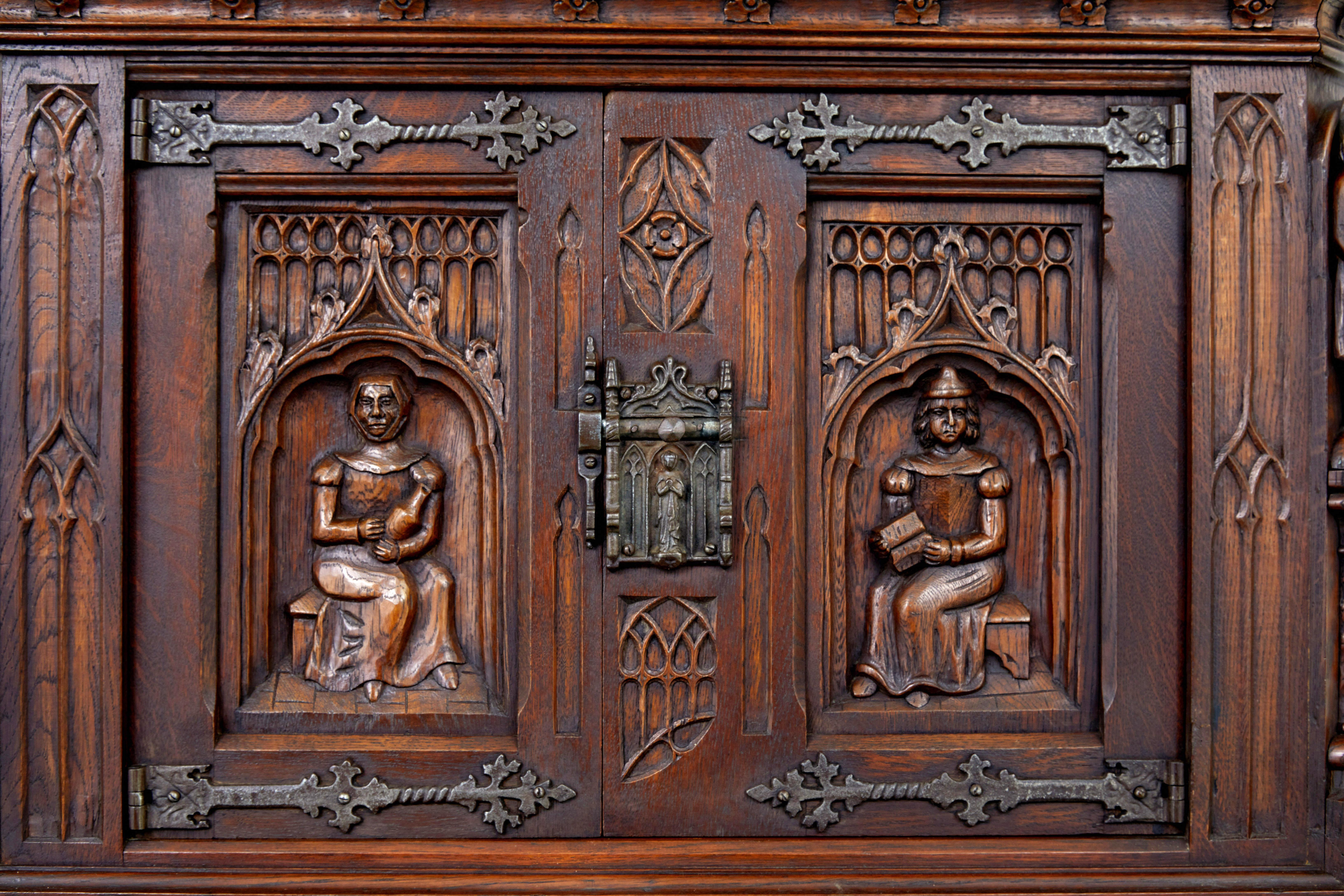 20th Century Early 20th century carved oak renaissance revival cupboard For Sale