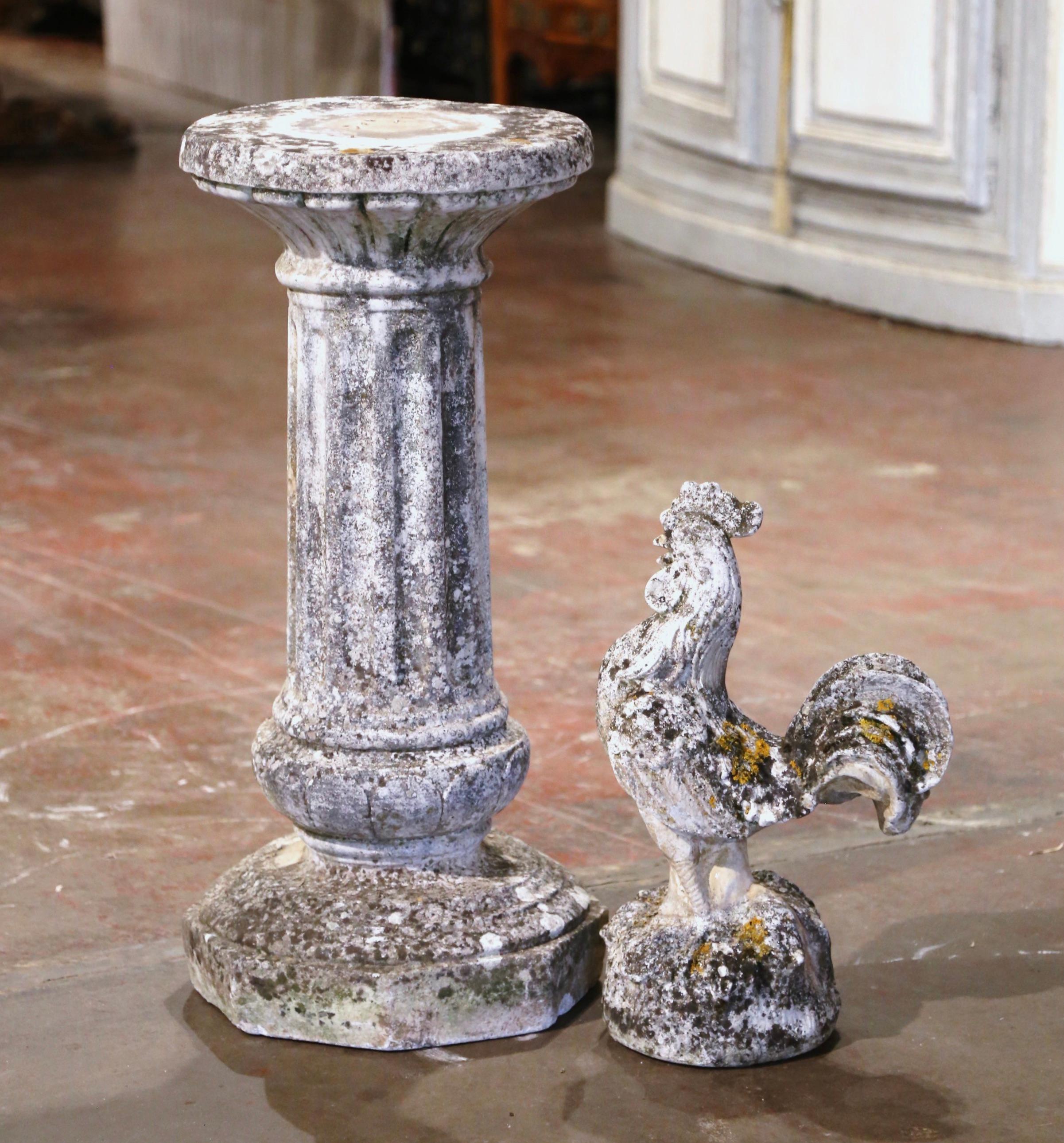Early 20th Century Carved Stone Pedestal and Rooster Sculpture Garden Statuary For Sale 1