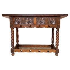 Early 20th Century Carved Walnut Wood Catalan Spanish Console Table