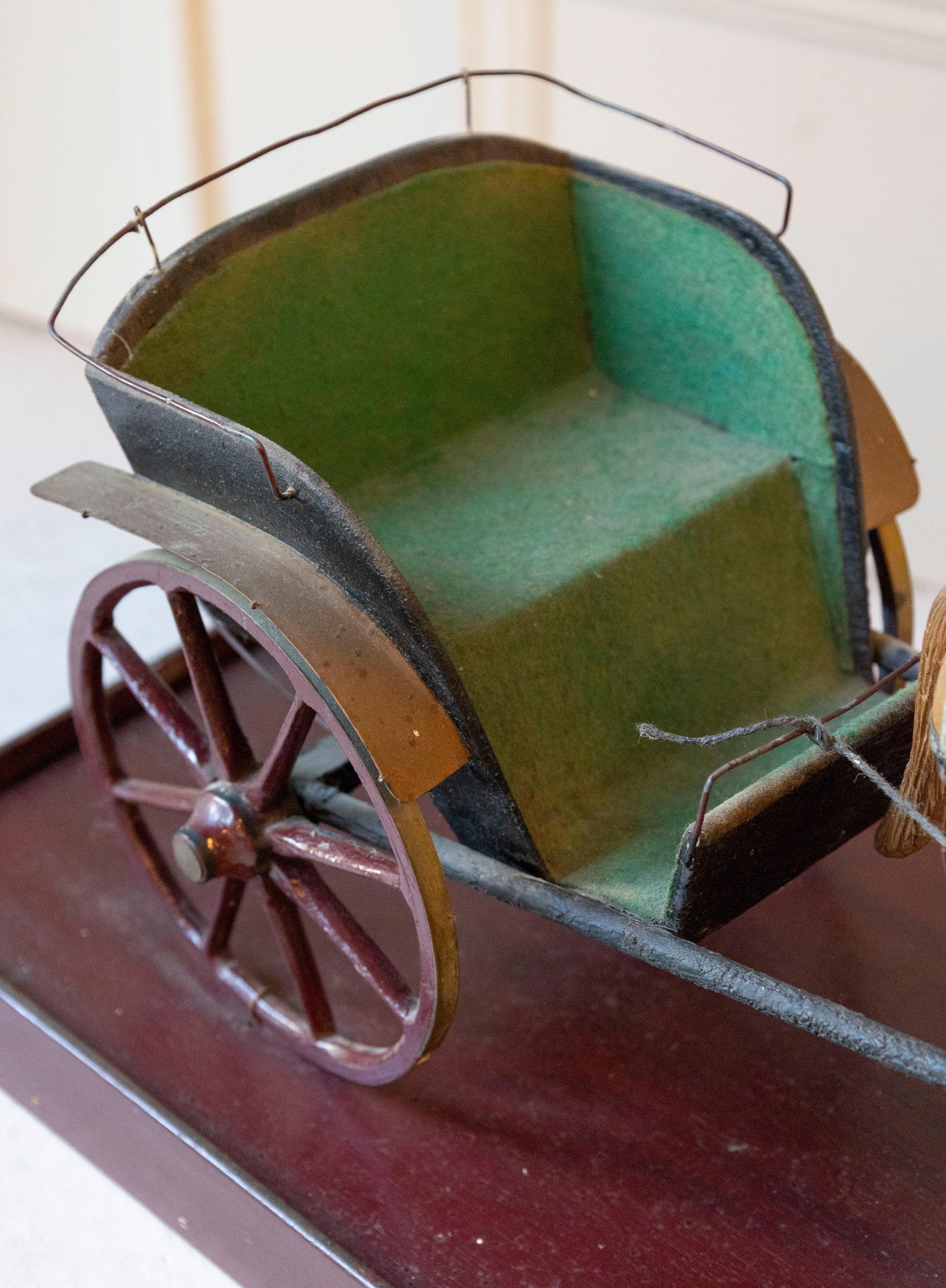 Modèle de cheval et d'attelage en bois sculpté du début du 20e siècle en vente 5