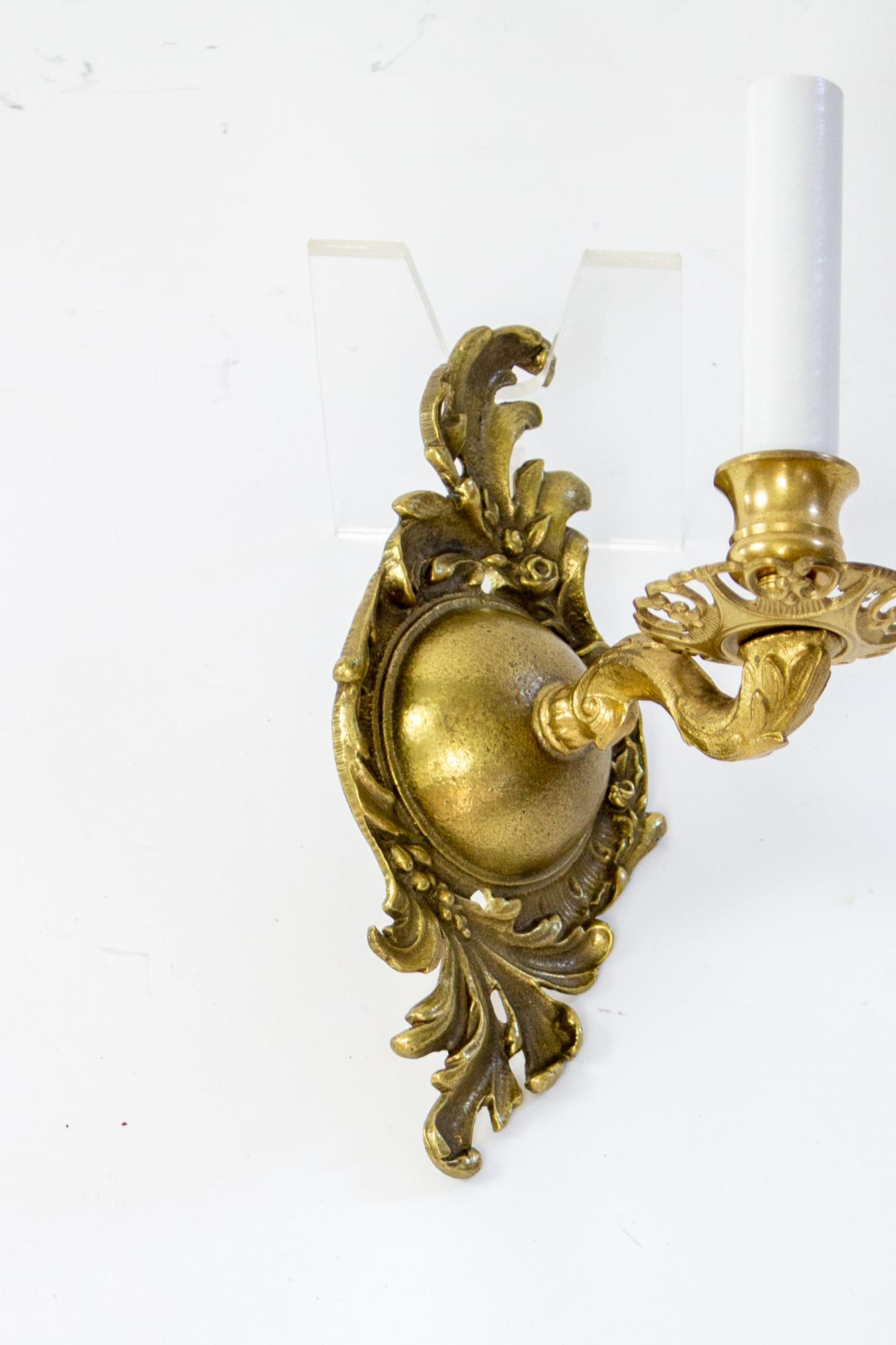 European Early 20th Century Cast Brass Rococo Sconces, a Pair For Sale