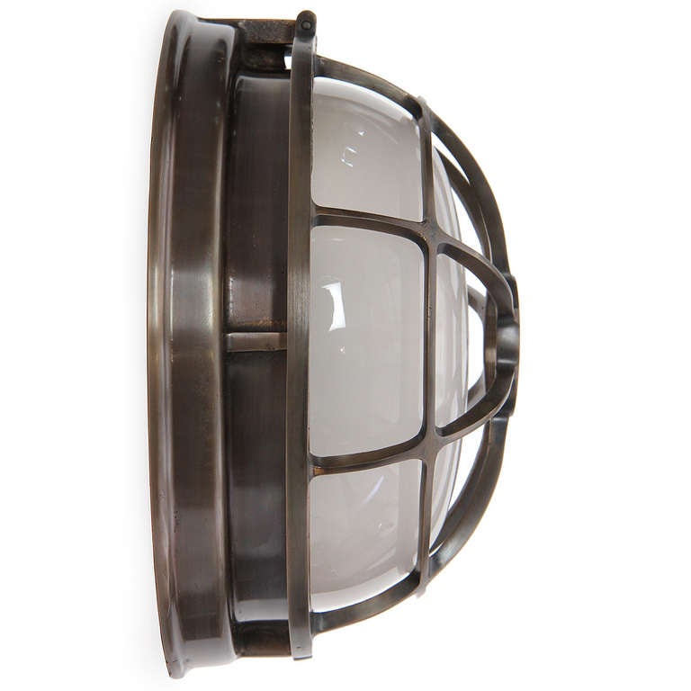 Sconcezza in bronzo fuso di Russell & Stoll Co. In condizioni buone in vendita a Sagaponack, NY