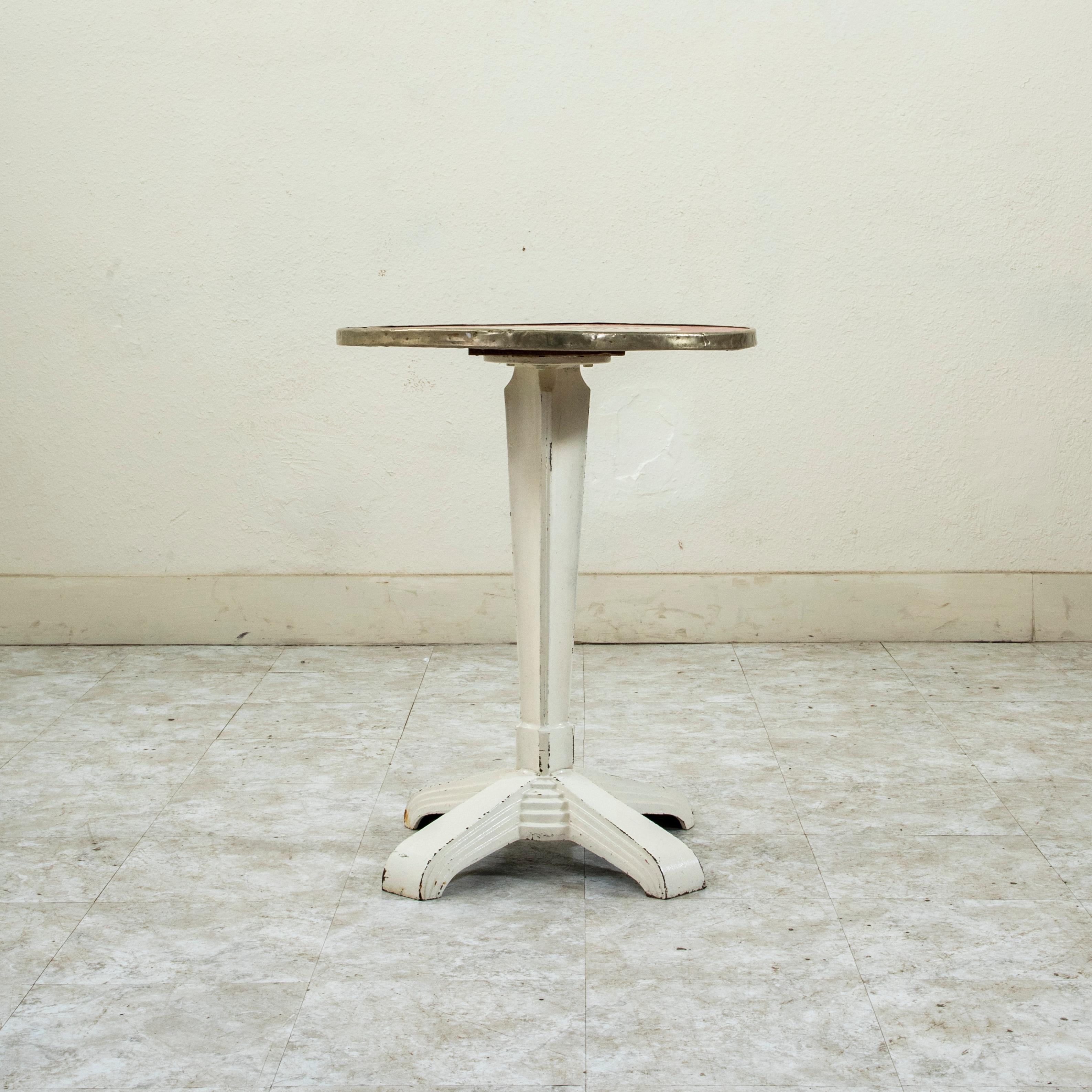 Art Déco Tavolo da caffè in ghisa smaltata dei primi del Novecento, tavolo da bistrot, tavolo da giardino in vendita