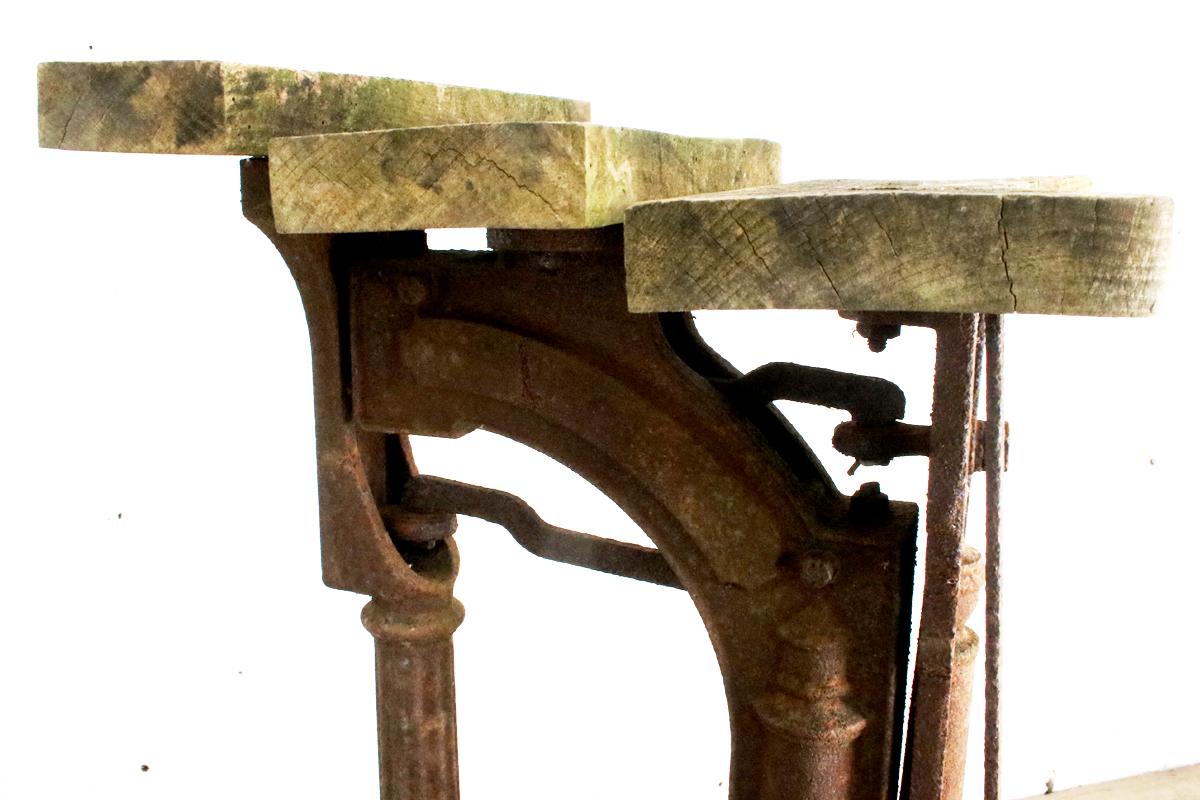old avery weighing scales