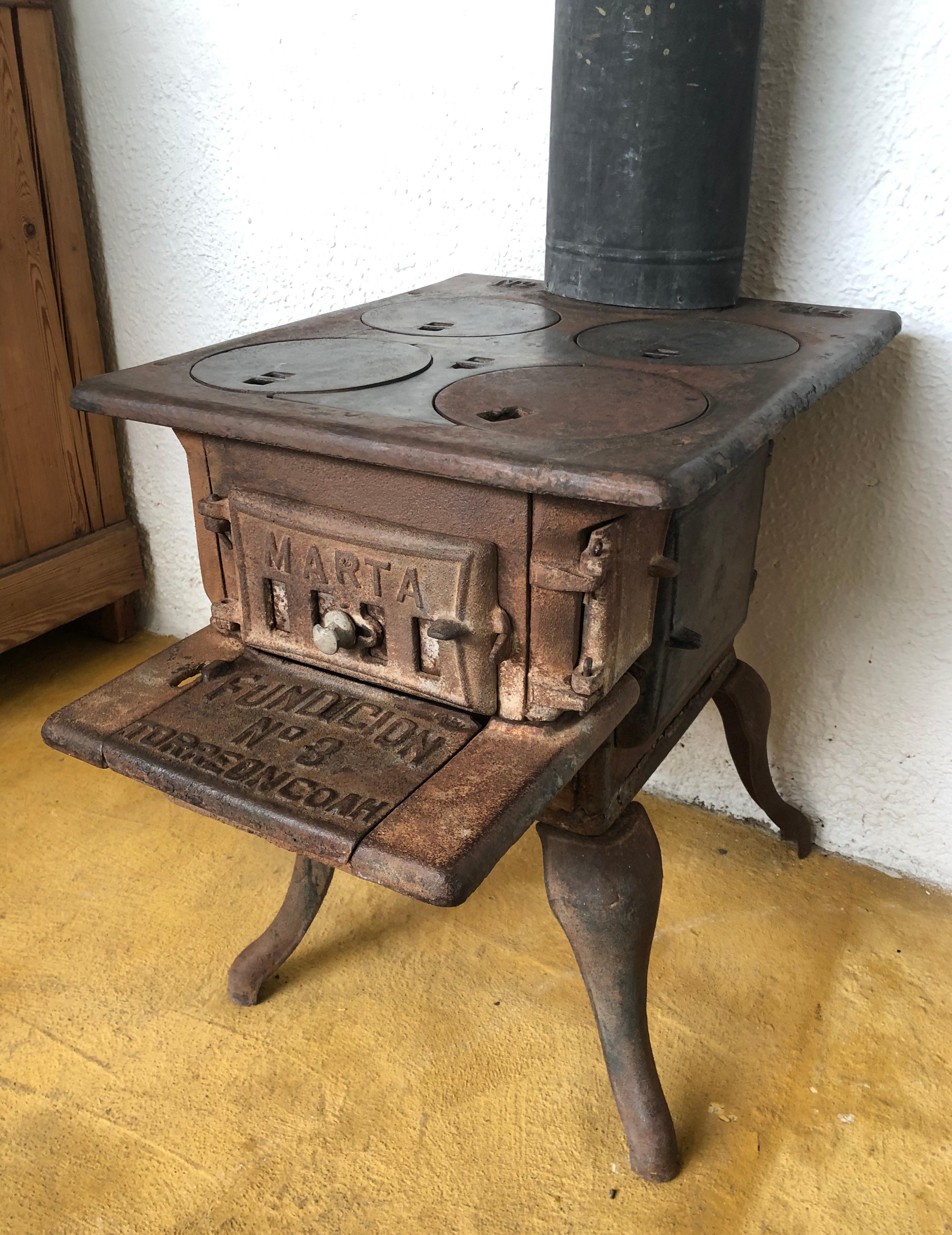 Early 20th Century Cast Iron Stove Found in Western México at 1stDibs