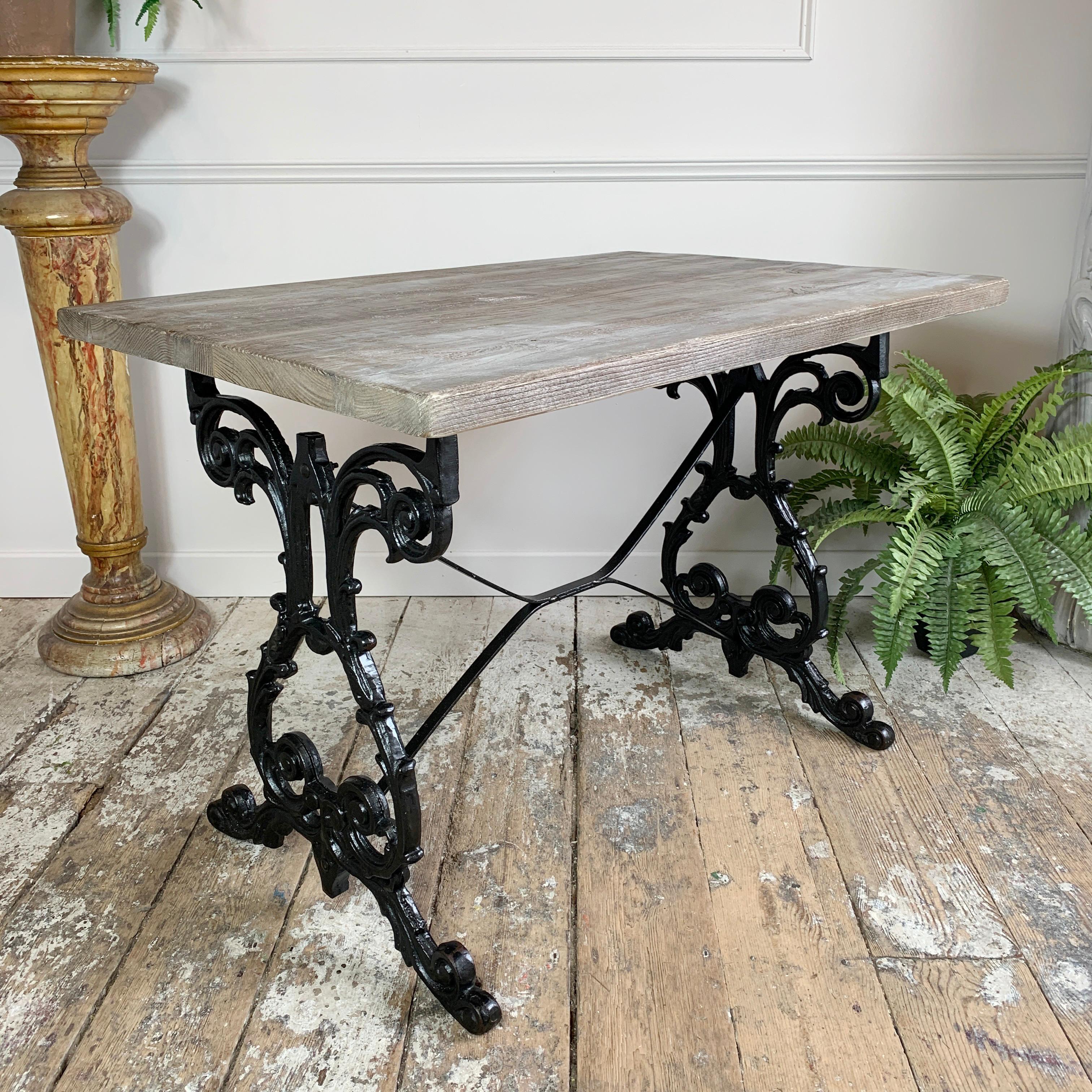Early 20th Century Cast Iron Table with Contemporary Reclaimed Top In Good Condition For Sale In Hastings, GB